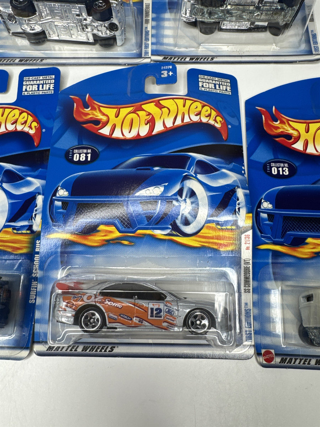 Lot of 5 Hot Wheels Mattel Wheels 2000-2001 Die Cast Metal Collectible Race Cars