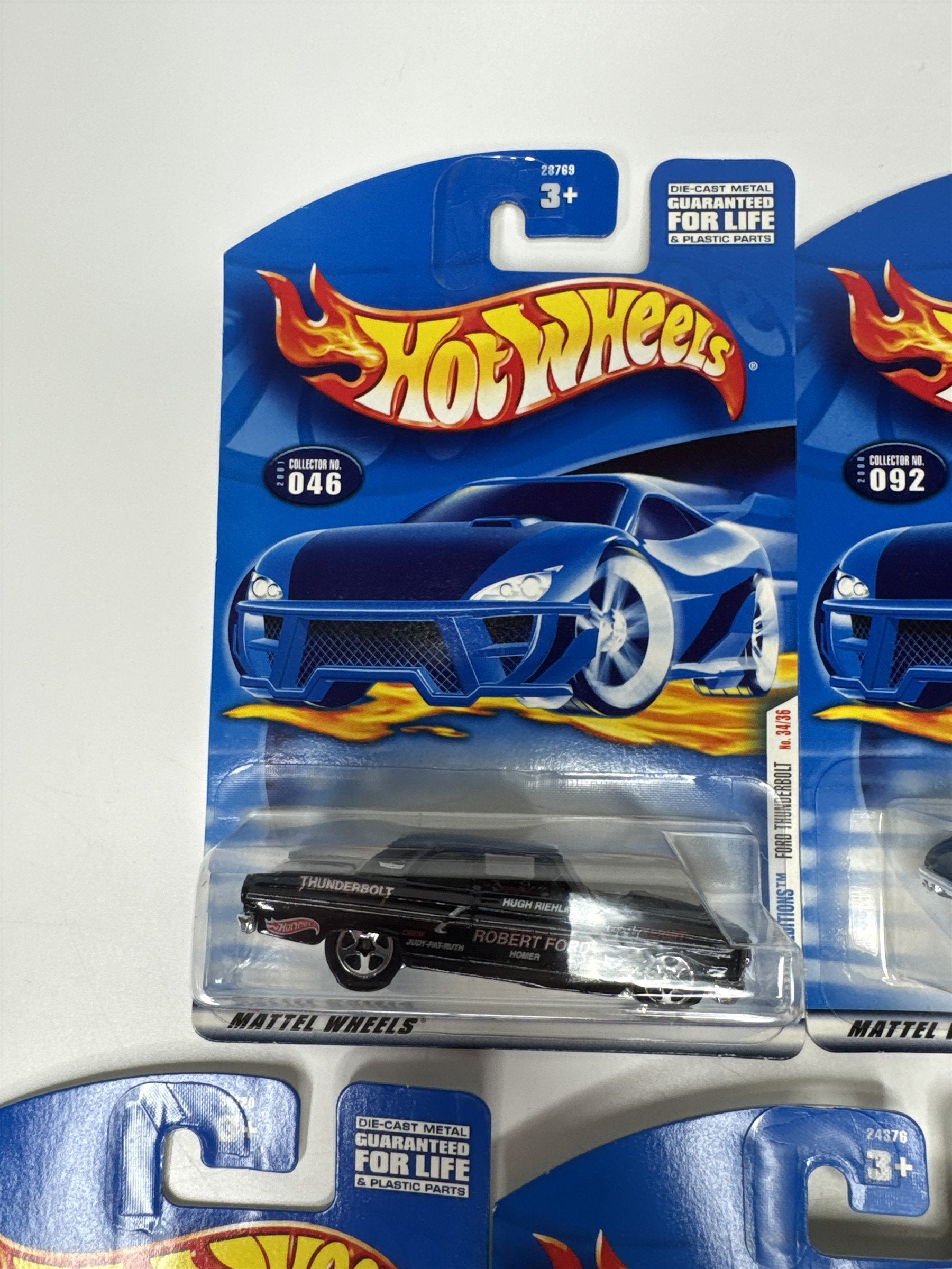Lot of 5 Hot Wheels Mattel Wheels 2000-2001 Die Cast Metal Collectible Race Cars