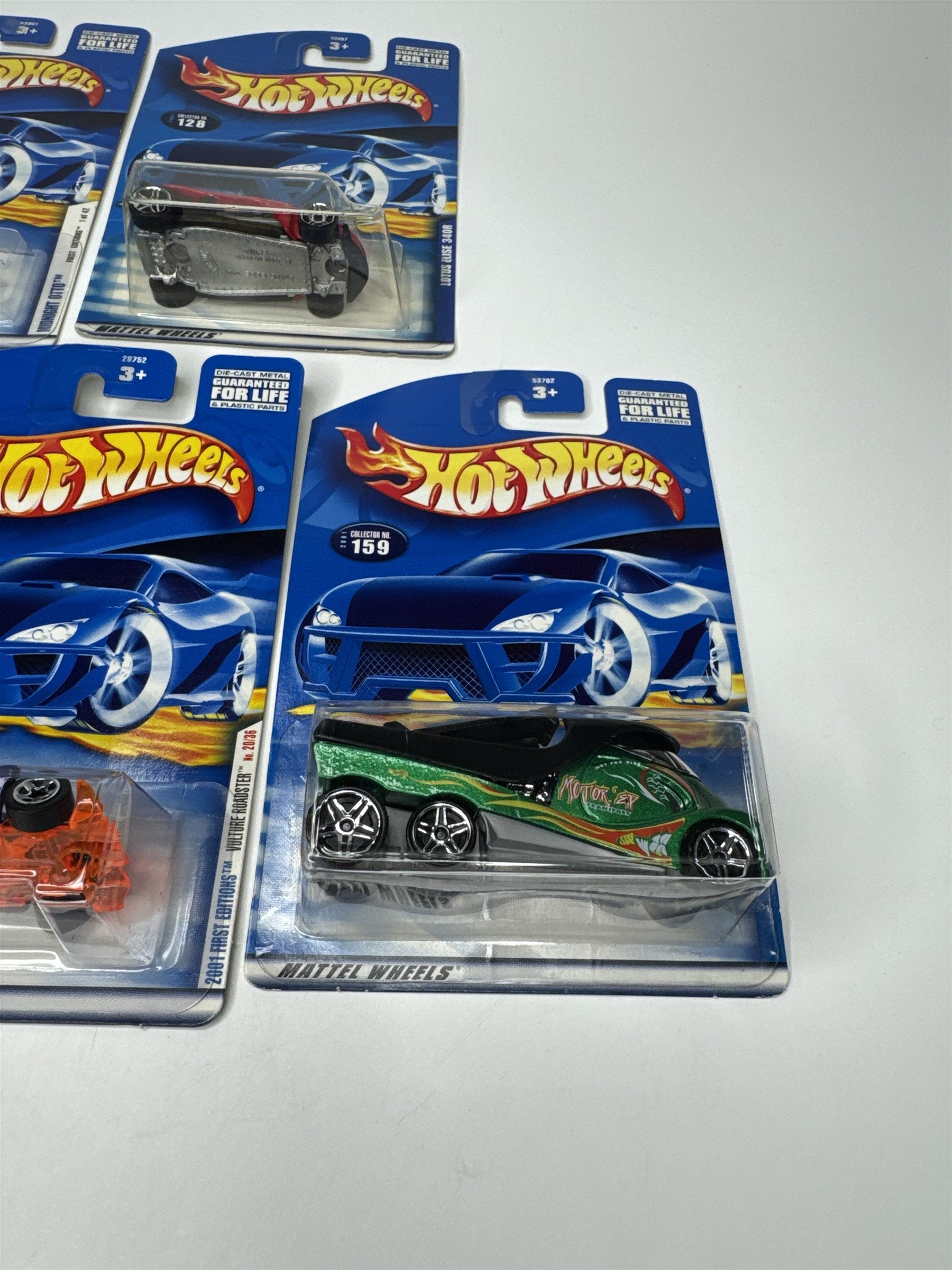 Lot of 5 Hot Wheels Mattel Wheels 2000-2001 Die Cast Metal Collectible Race Cars