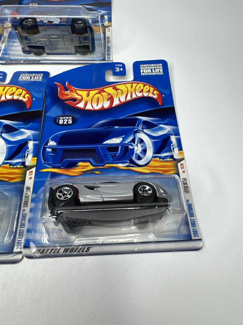 Lot of 5 Hot Wheels Mattel Wheels 2000 Die Cast Metal Collectible Race Cars