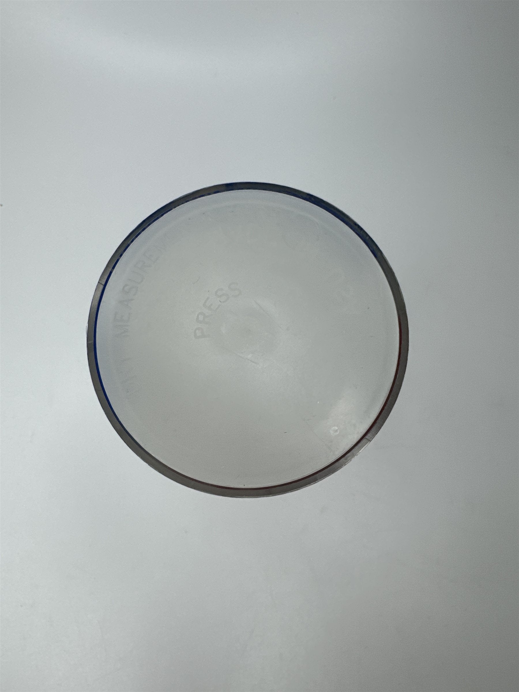 Vintage Pampered Chef Dry/Solid and Liquid 2 Cup Measuring Cup