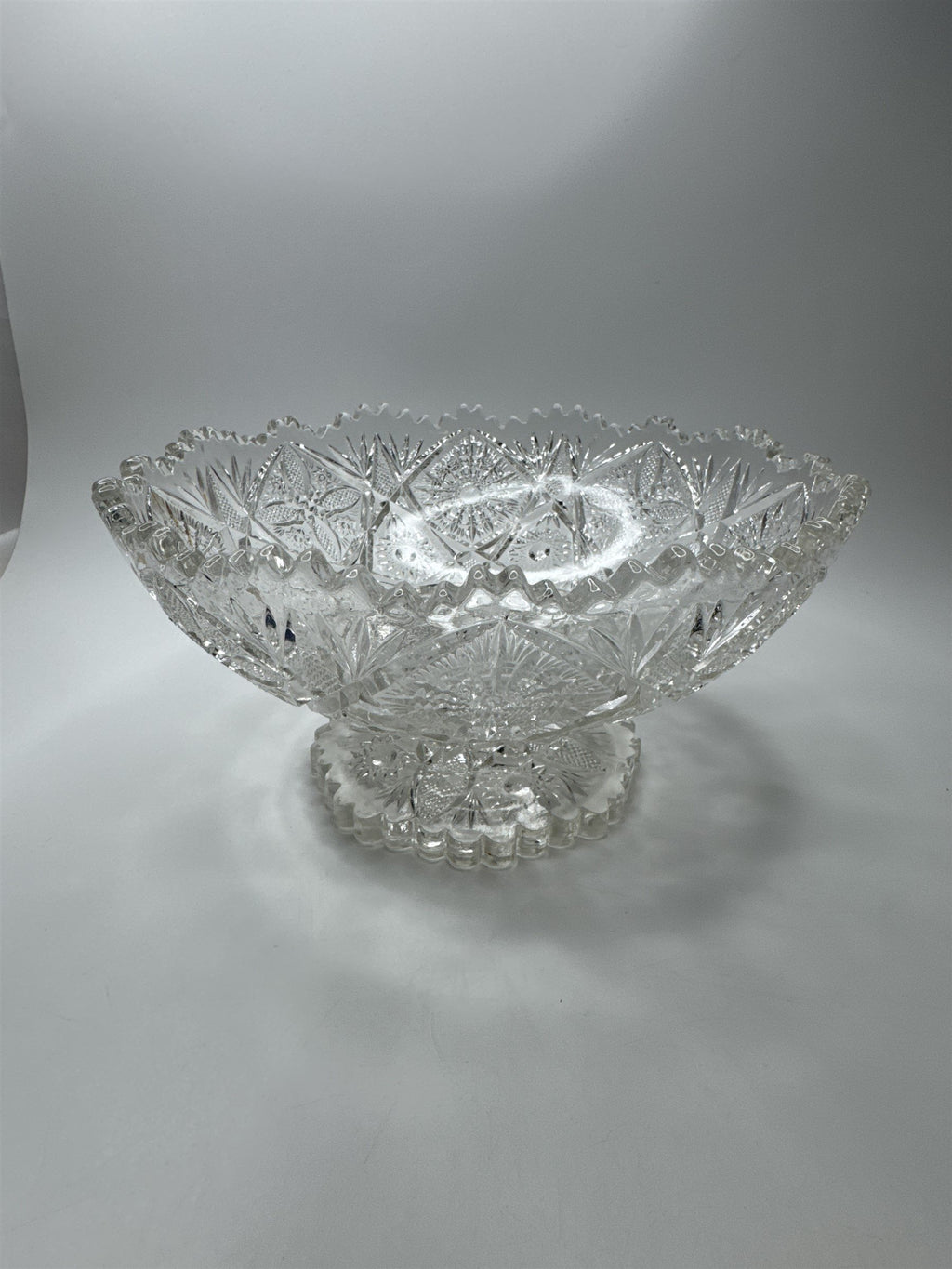 Vintage Pressed Sawtooth Glass 8.5" Diameter Fruit Bowl/Jewelry Dish *CRACKED*