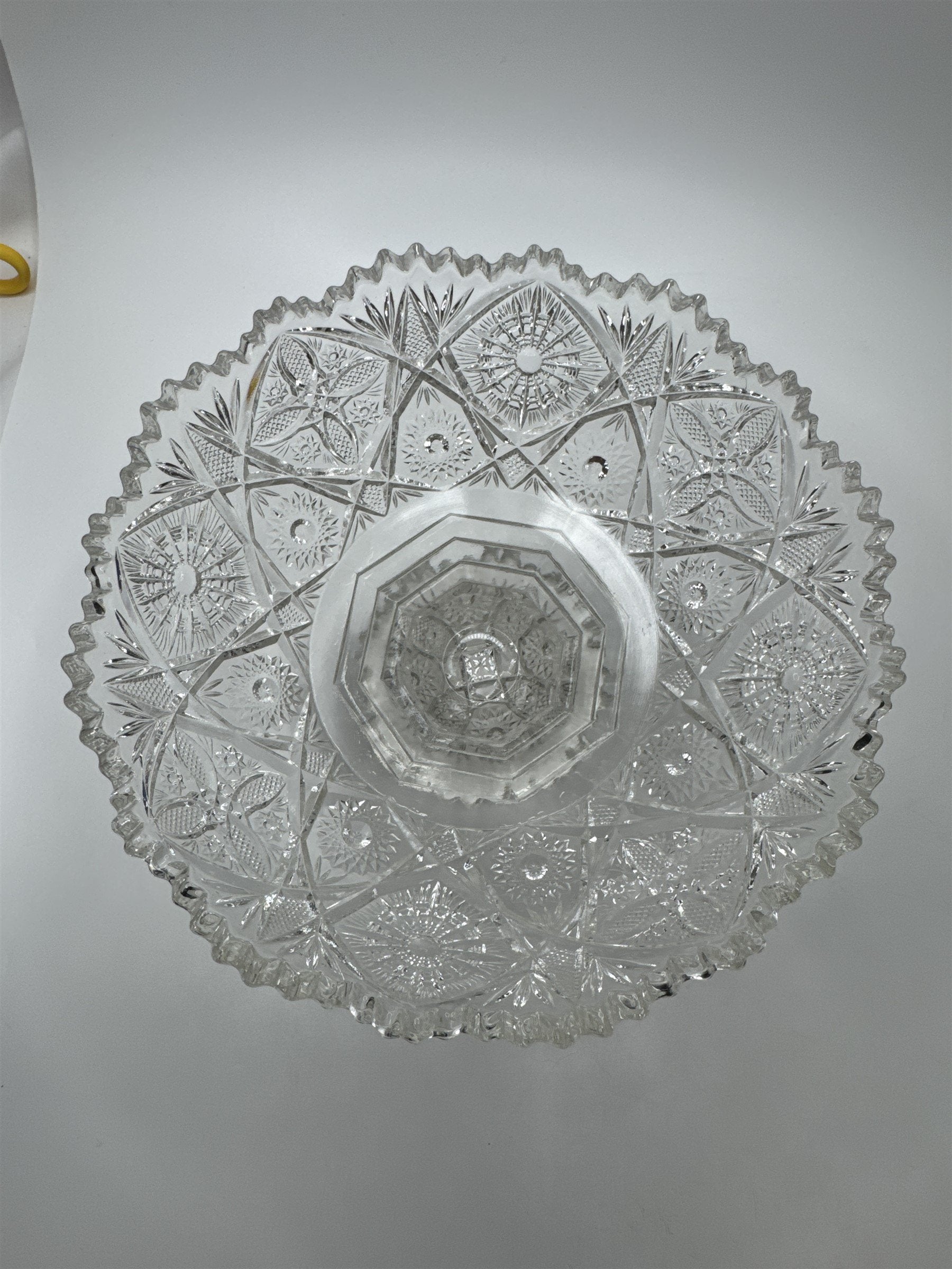 Vintage Pressed Sawtooth Glass 8.5" Diameter Fruit Bowl/Jewelry Dish *CRACKED*