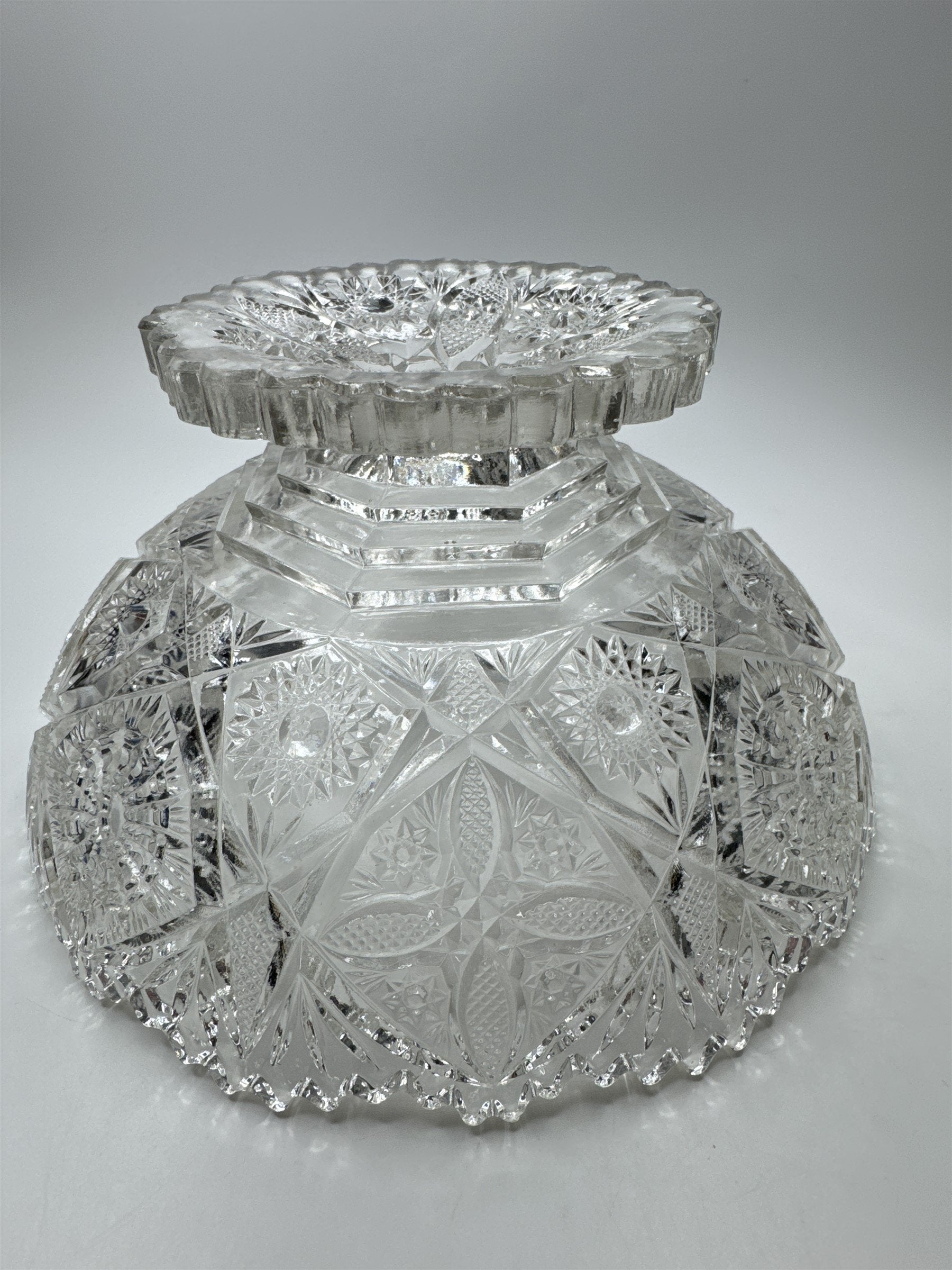 Vintage Pressed Sawtooth Glass 8.5" Diameter Fruit Bowl/Jewelry Dish *CRACKED*