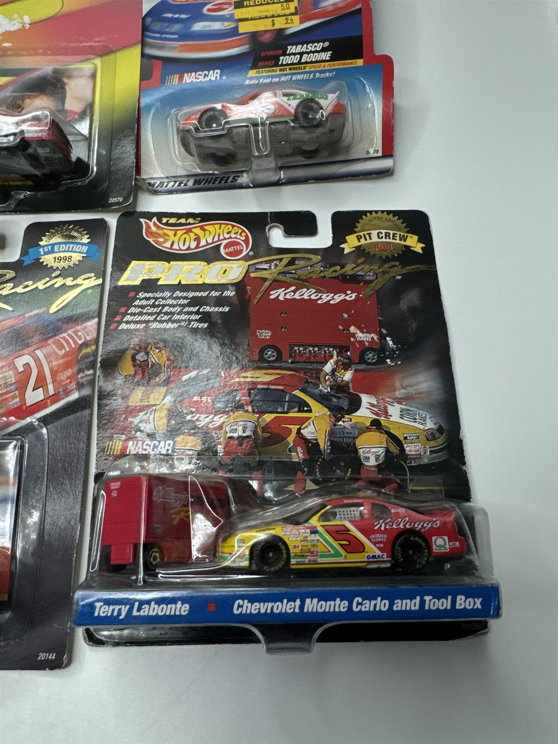 Lot of 6 Hot Wheels Mattel Wheels 1997-1998 Die Cast Metal Collectible Race Cars