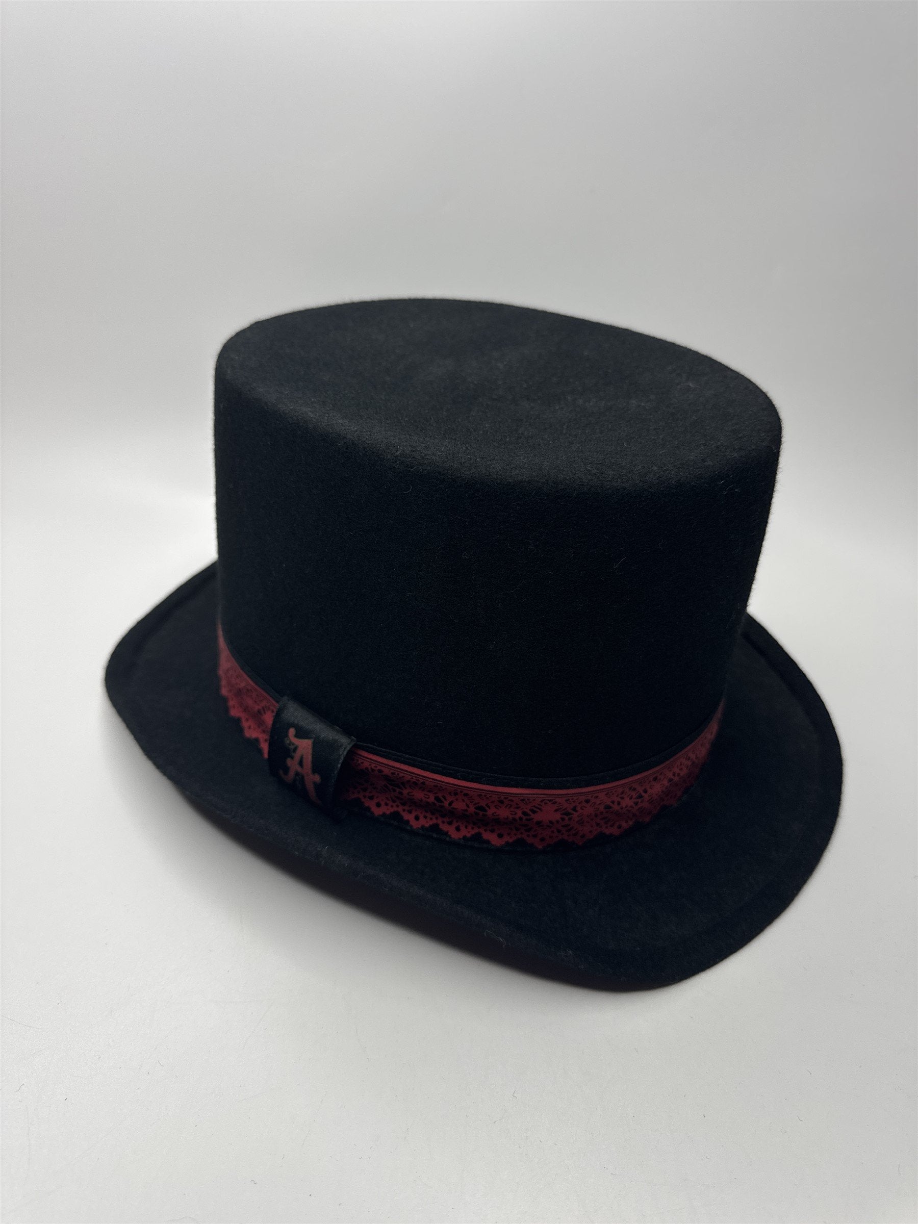 Disney Alice In Wonderland Black Tophat Red Lace Printed Trim SHI 01/10