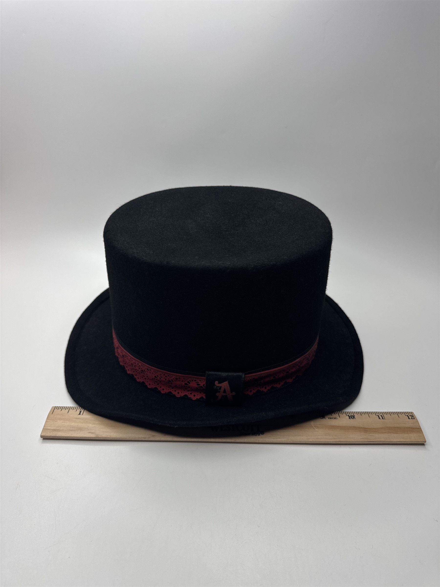 Disney Alice In Wonderland Black Tophat Red Lace Printed Trim SHI 01/10