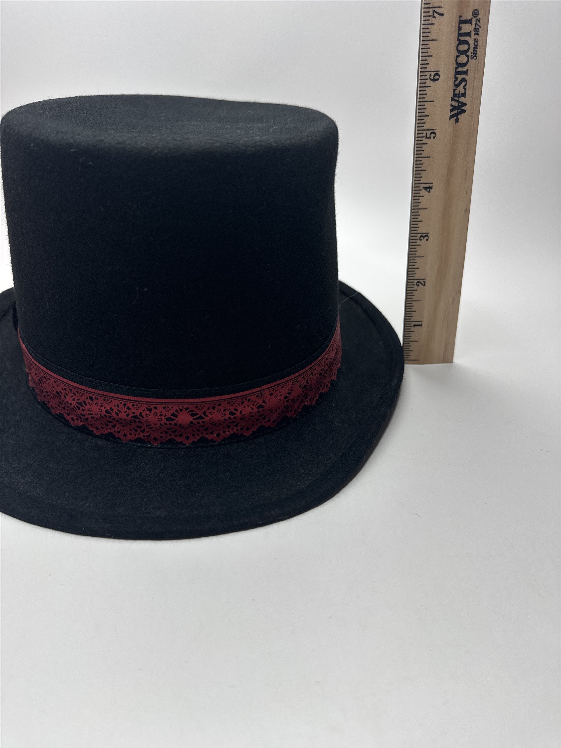 Disney Alice In Wonderland Black Tophat Red Lace Printed Trim SHI 01/10