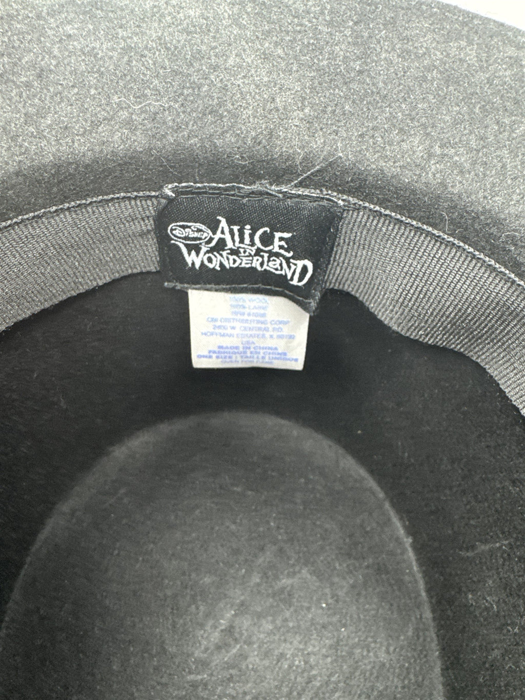 Disney Alice In Wonderland Black Tophat Red Lace Printed Trim SHI 01/10