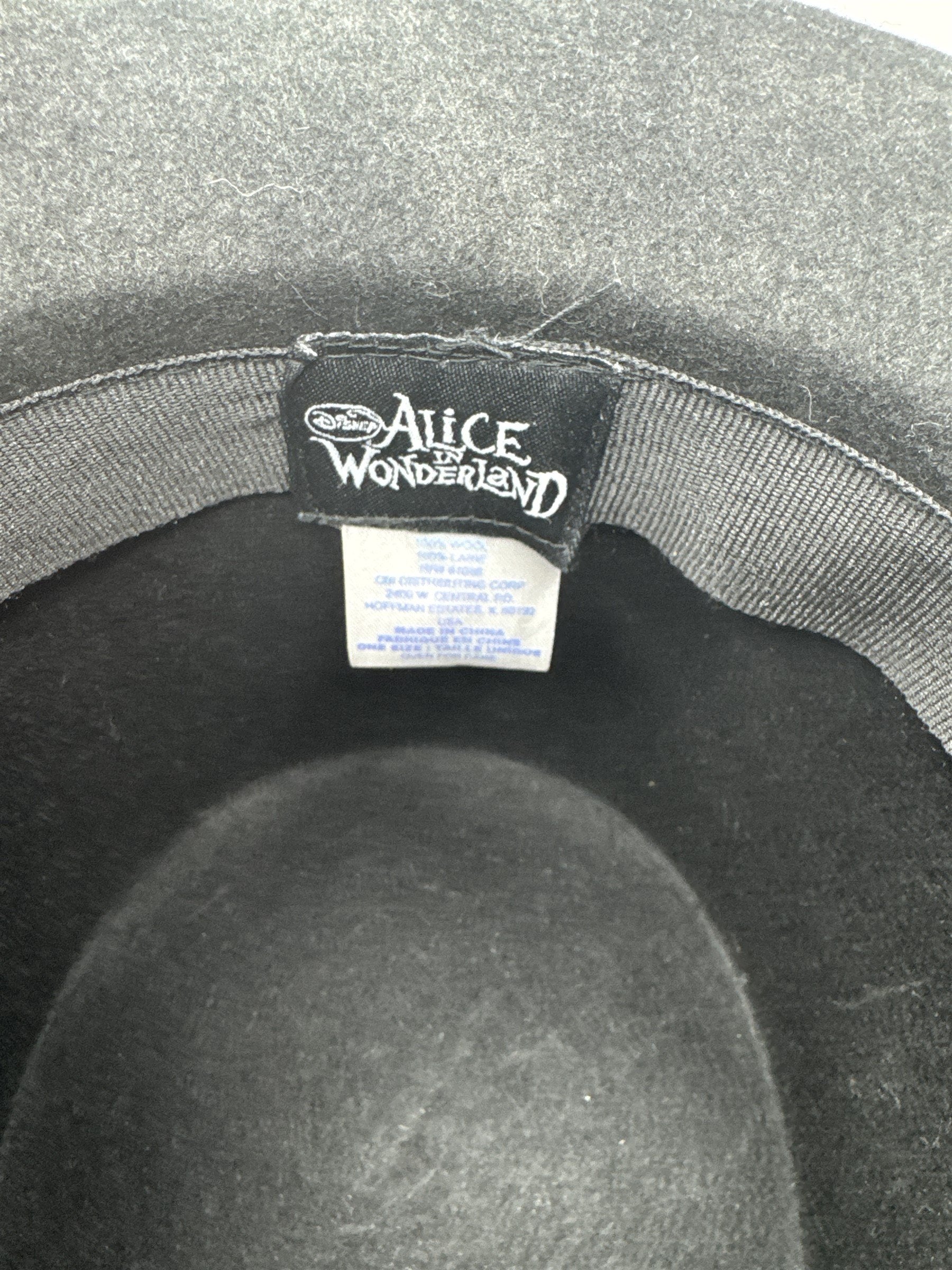 Disney Alice In Wonderland Black Tophat Red Lace Printed Trim SHI 01/10