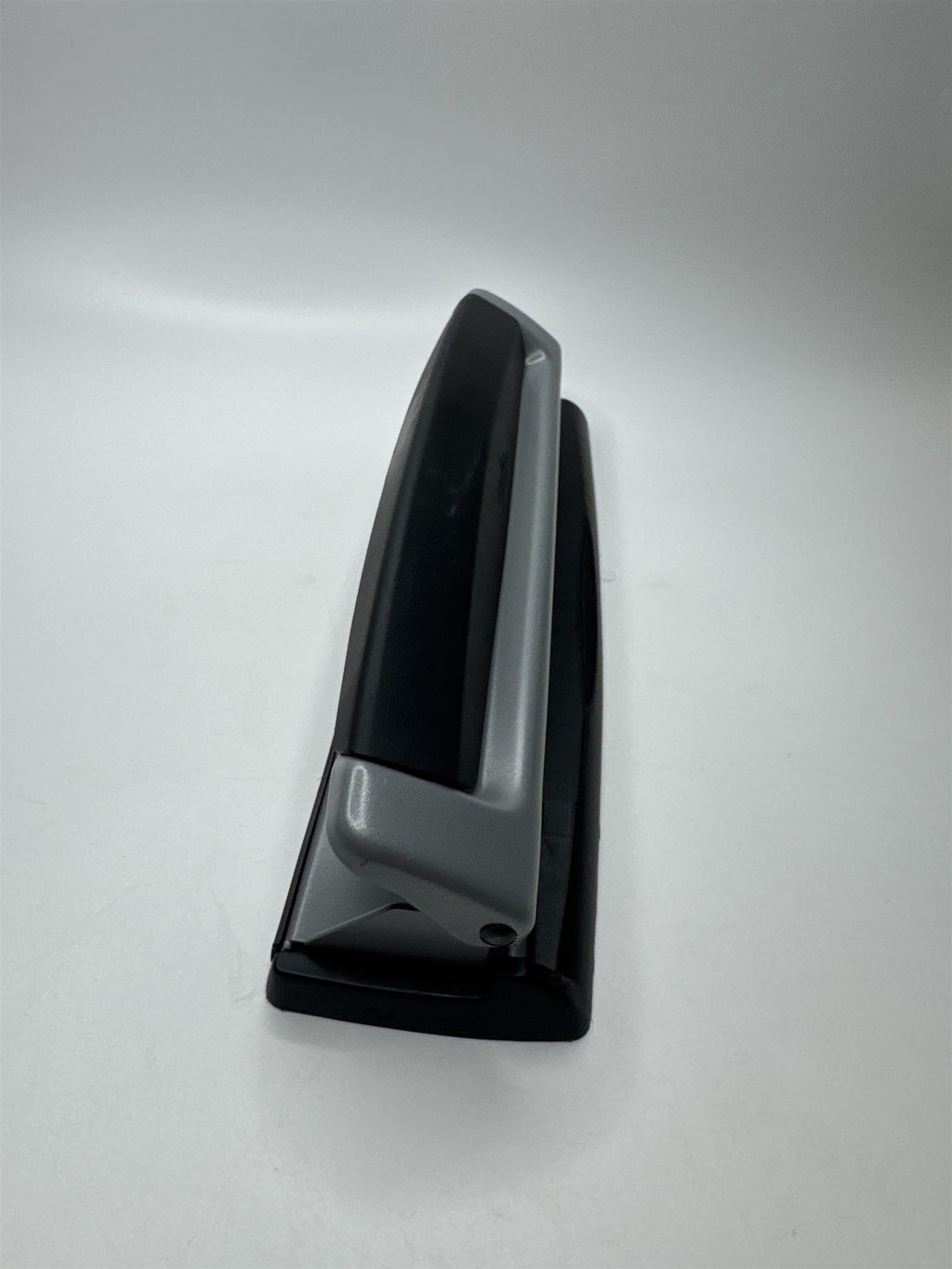 Swingline Paper 3-Hole Puncher Heavy Duty Office Industrial #74870