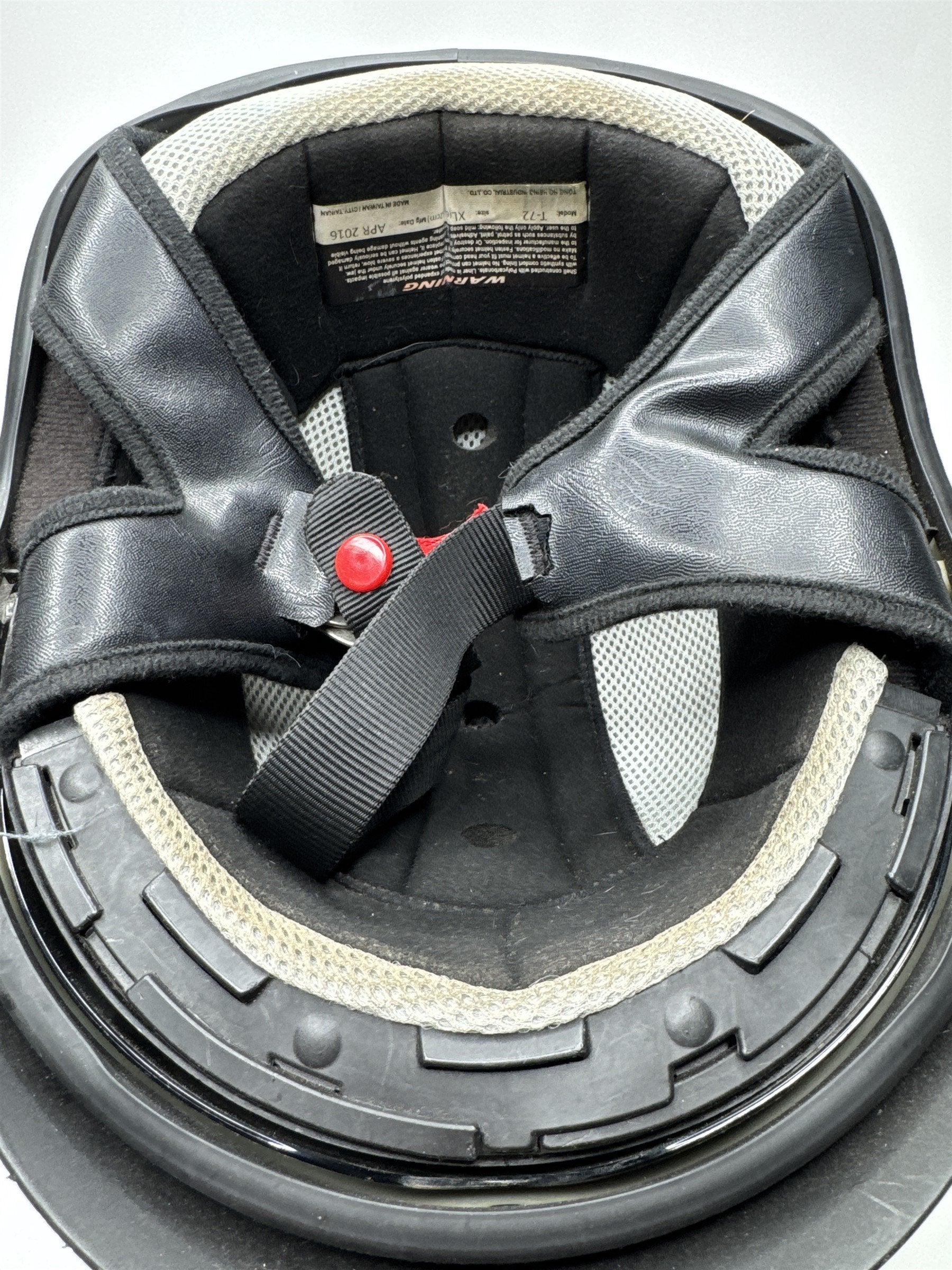 Black THH Motorcycle Protective Helmet Size XL DOT Certified T-72 61-62cm