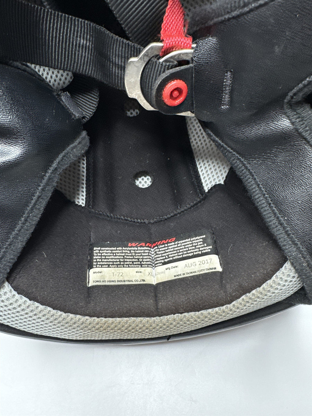 Black THH Motorcycle Protective Helmet Size XL DOT Certified T-72 61-62cm
