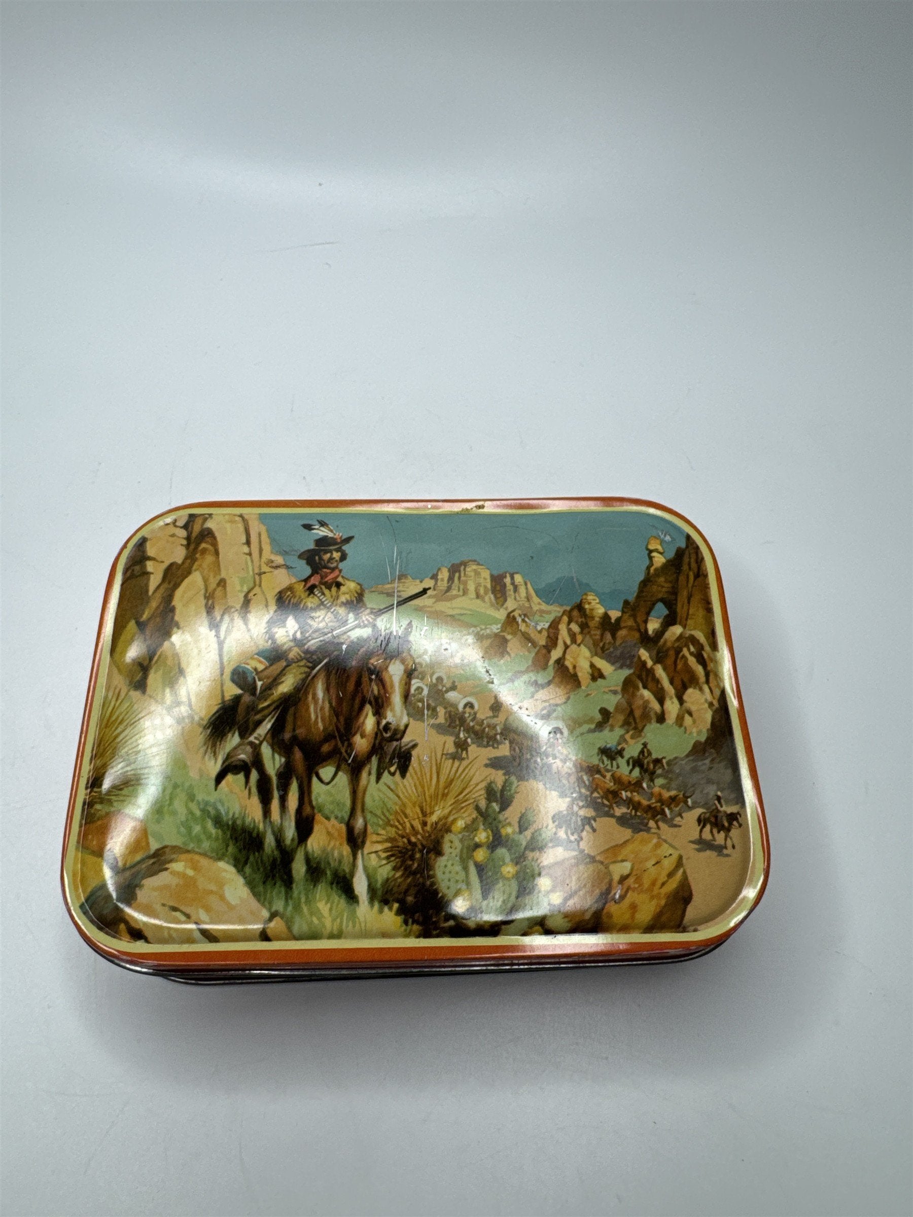 Vintage Henry Thorne & Co Ltd Leeds England Cowboy Horse Native Scene Candy Tin