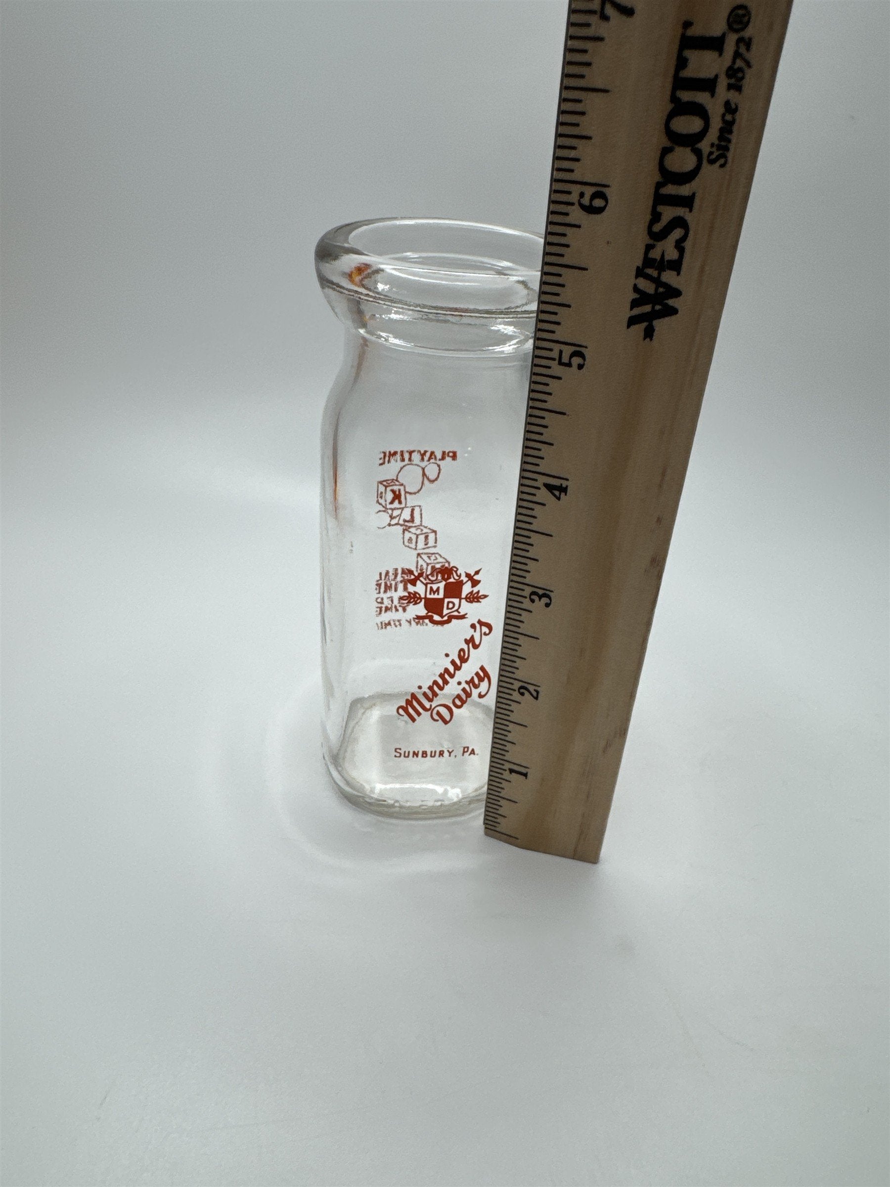 Minnier's Dairy Sunbury PA Empty Half Pint Milk Glass Jug Playtime Orange Print