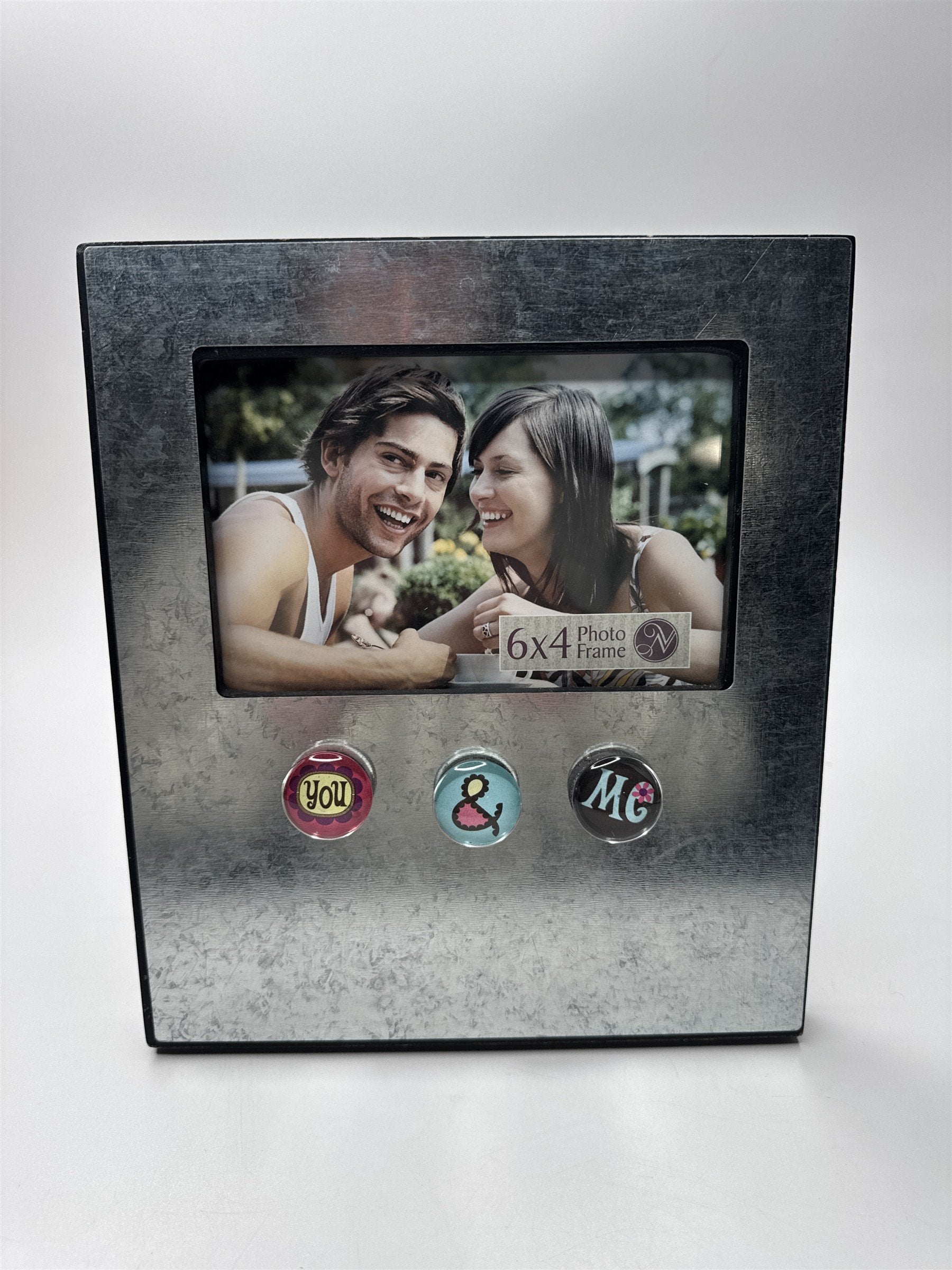 Magnetic Metal Silver Photo Frame by New View 6" x 4" with Magnets