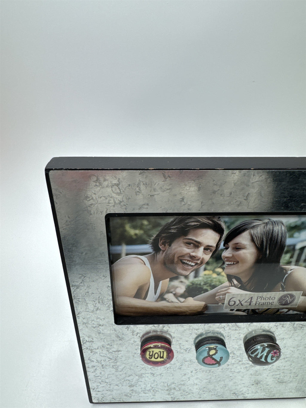 Magnetic Metal Silver Photo Frame by New View 6" x 4" with Magnets