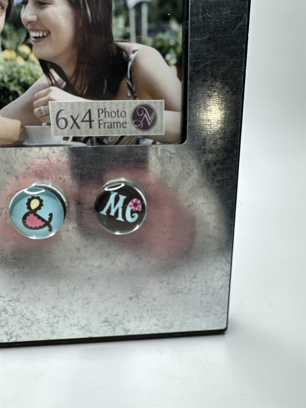 Magnetic Metal Silver Photo Frame by New View 6" x 4" with Magnets