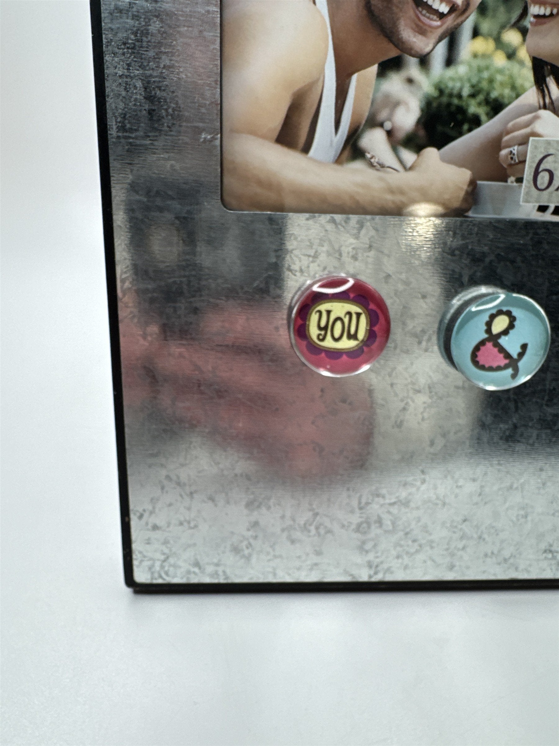 Magnetic Metal Silver Photo Frame by New View 6" x 4" with Magnets