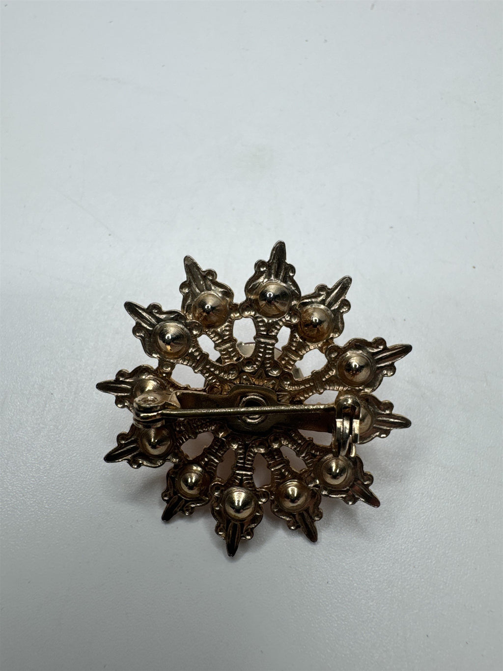 Vintage Gold Flower/Snowflake Brooch/Pin with Pink Rhinestones