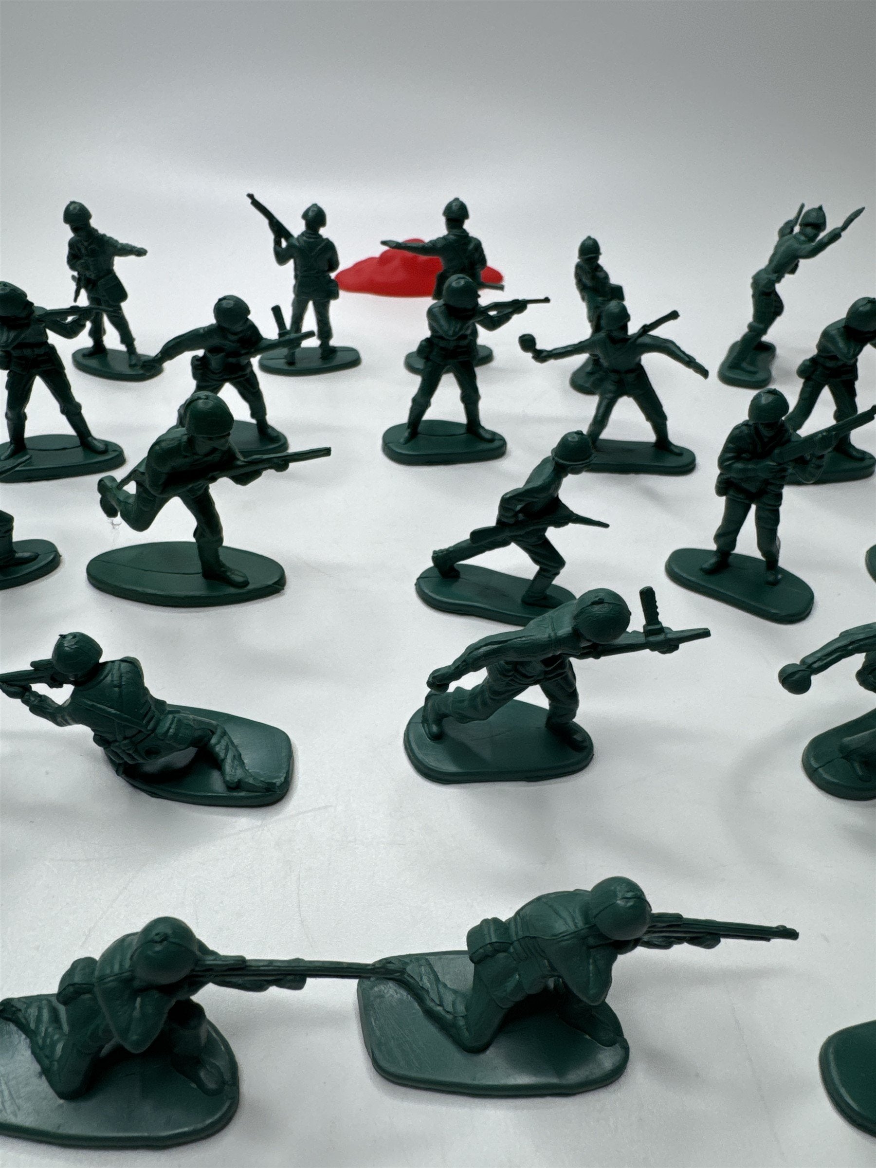 Lot of 25 Vintage Green Plastic Kids Toy Army Men with Various Poses