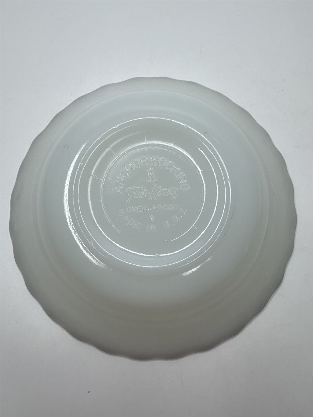 6 Vintage Anchor Hocking Milk Glass Swirl Gold Rim Dessert/Berry Bowls