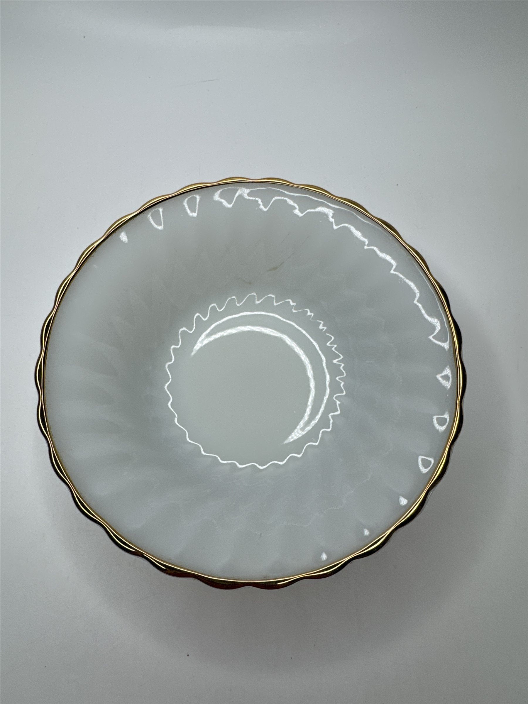 6 Vintage Anchor Hocking Milk Glass Swirl Gold Rim Dessert/Berry Bowls