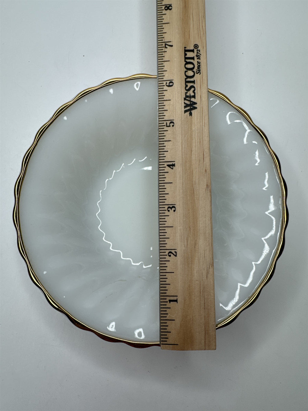 6 Vintage Anchor Hocking Milk Glass Swirl Gold Rim Dessert/Berry Bowls