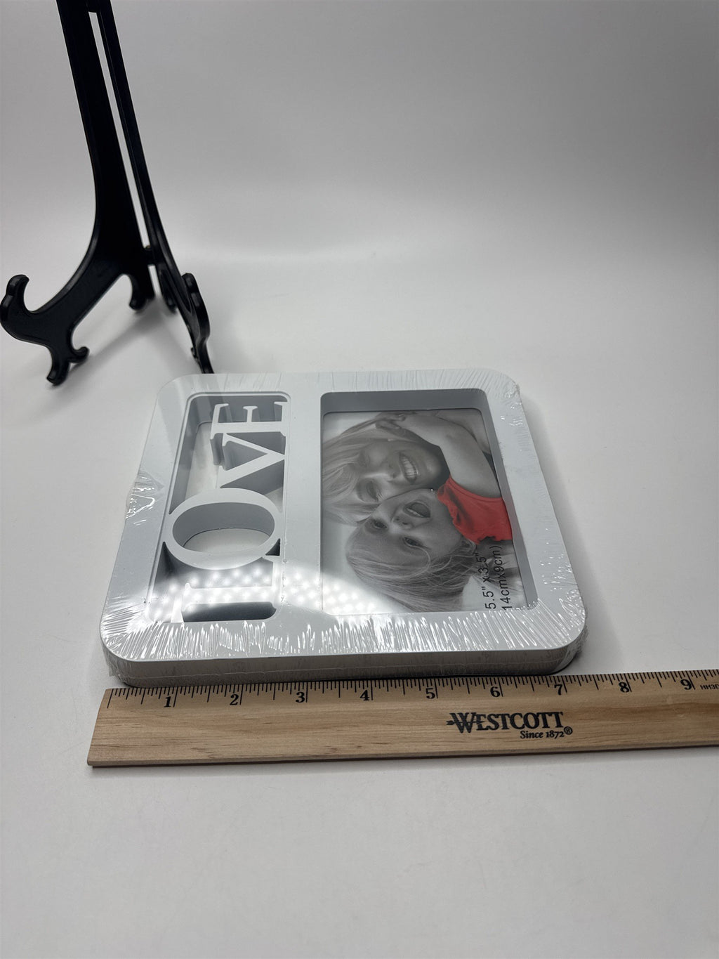 LOVE Family Wall or Desk Photo Frame for 5.5" x 3.5" Landscape Horizontal Pic