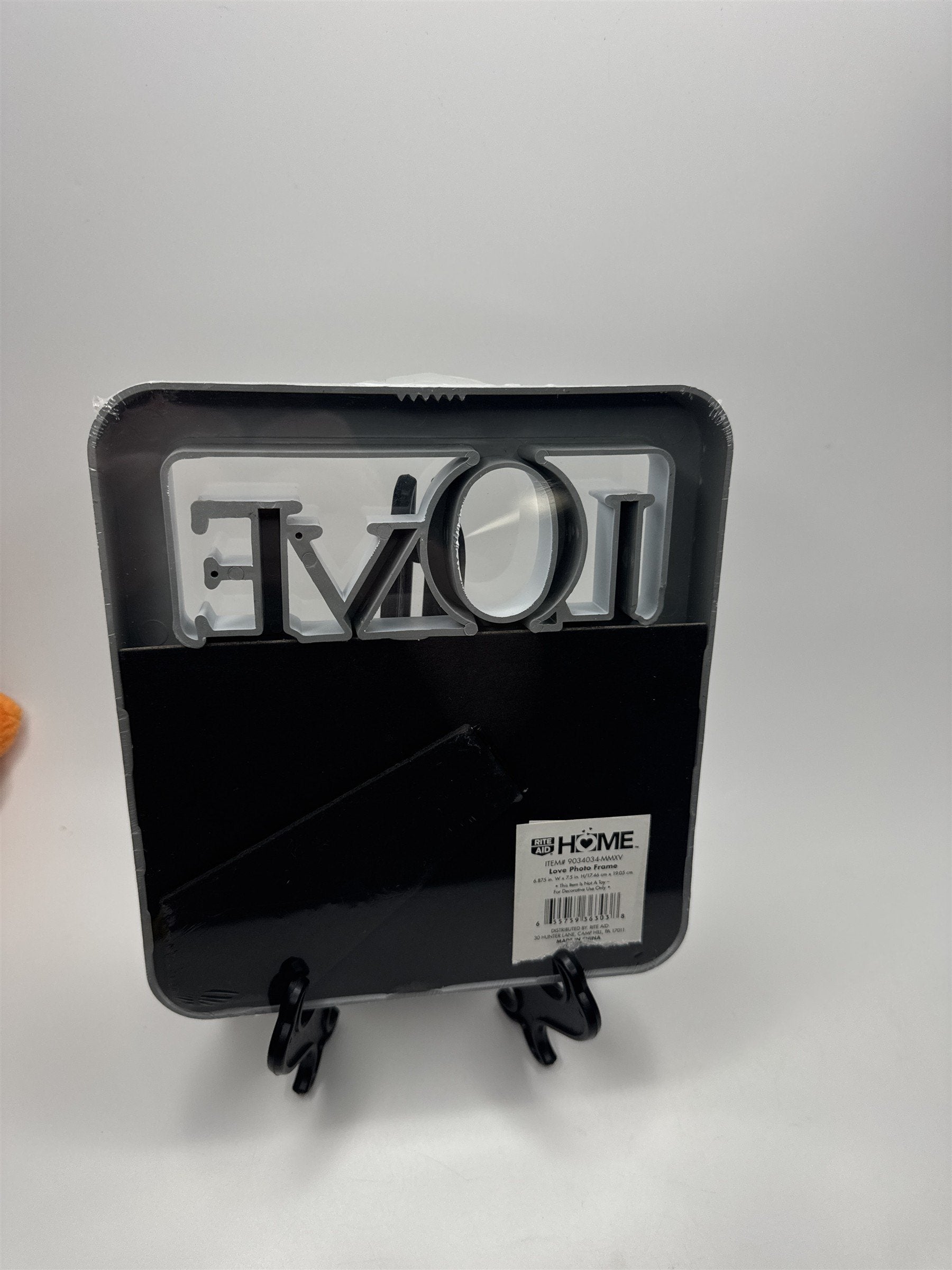 LOVE Family Wall or Desk Photo Frame for 5.5" x 3.5" Landscape Horizontal Pic