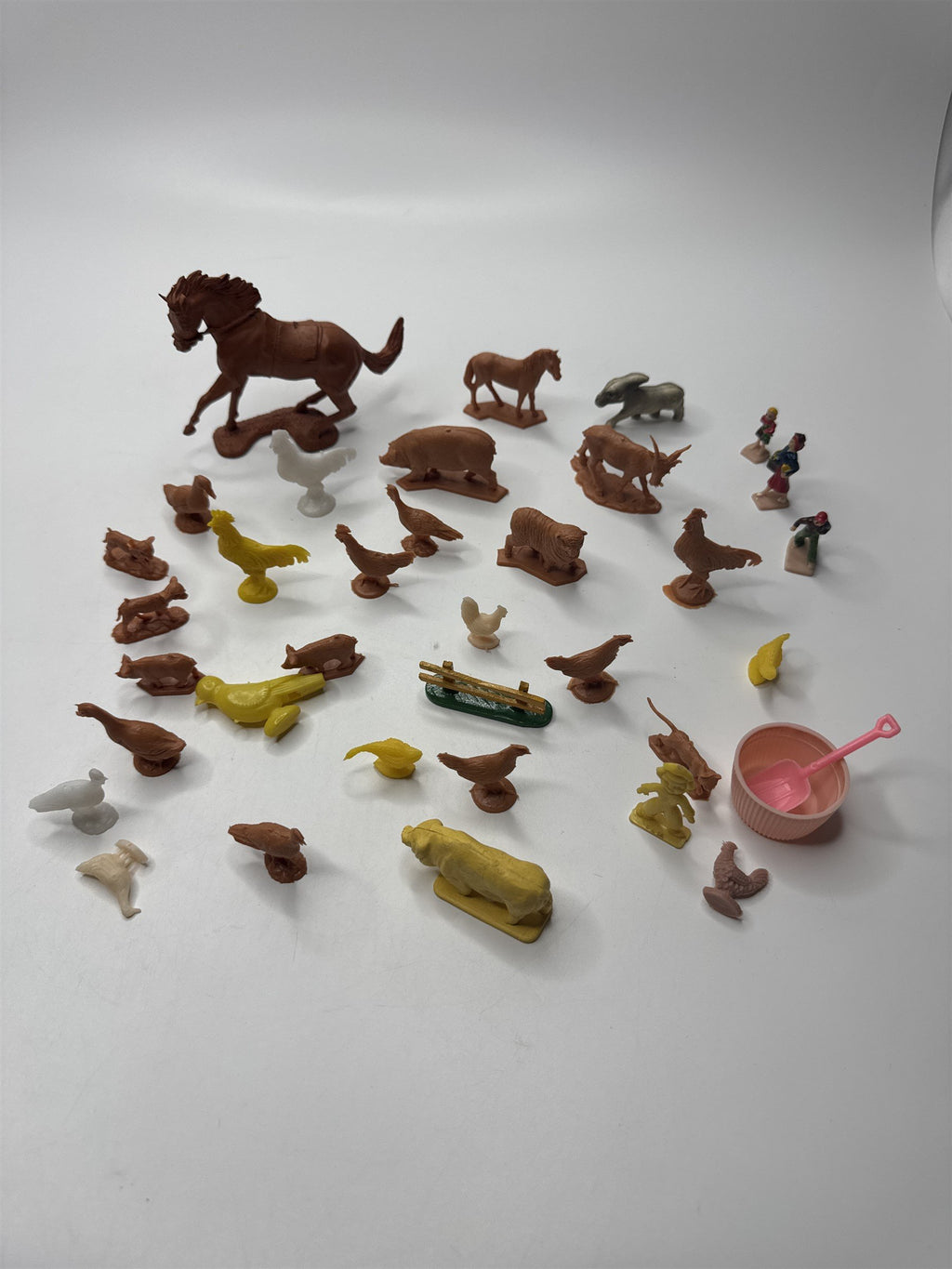 Lot of 36 Vintage Plastic Toy Farm Animals Pigs Chickens Ducks