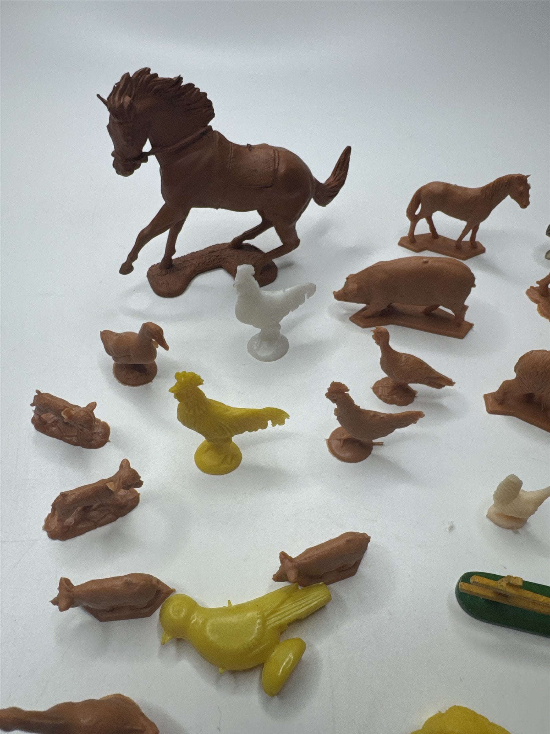 Lot of 36 Vintage Plastic Toy Farm Animals Pigs Chickens Ducks