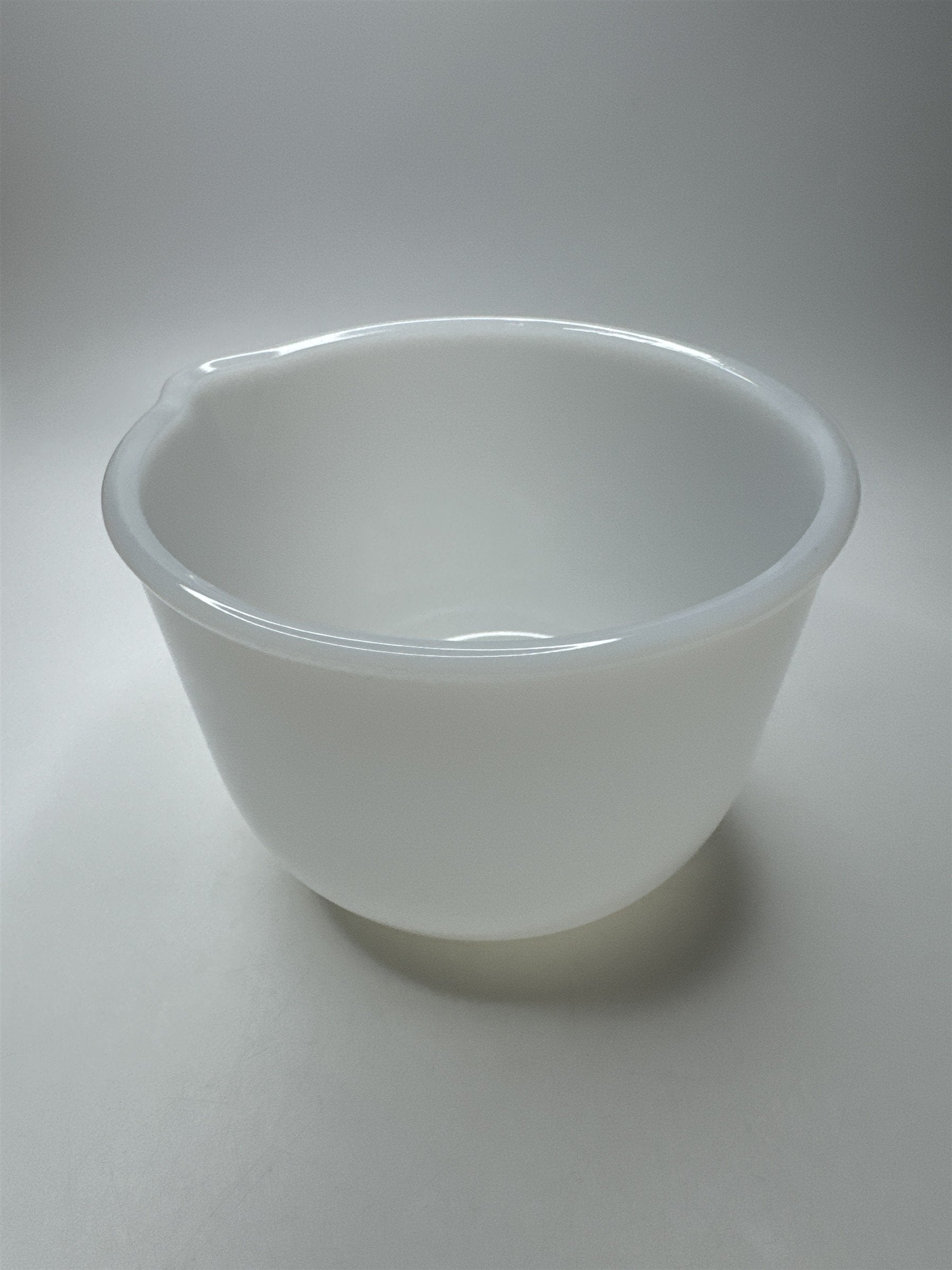 Vintage Sunbeam Glasbake 20CJ White Mixing Bowl for Baking