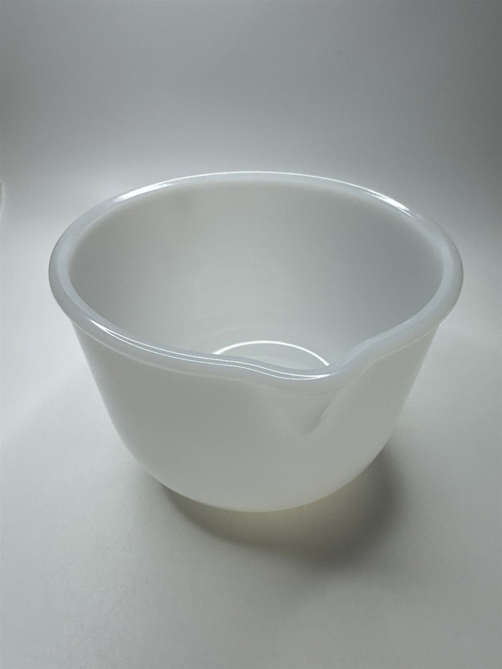 Vintage Sunbeam Glasbake 20CJ White Mixing Bowl for Baking