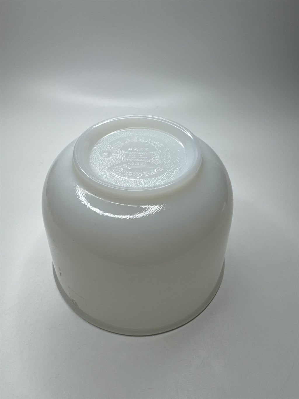 Vintage Sunbeam Glasbake 20CJ White Mixing Bowl for Baking