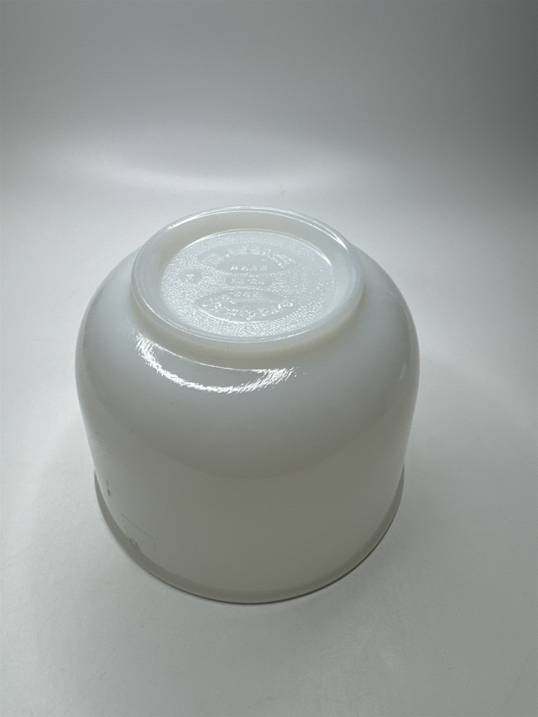 Vintage Sunbeam Glasbake 20CJ White Mixing Bowl for Baking