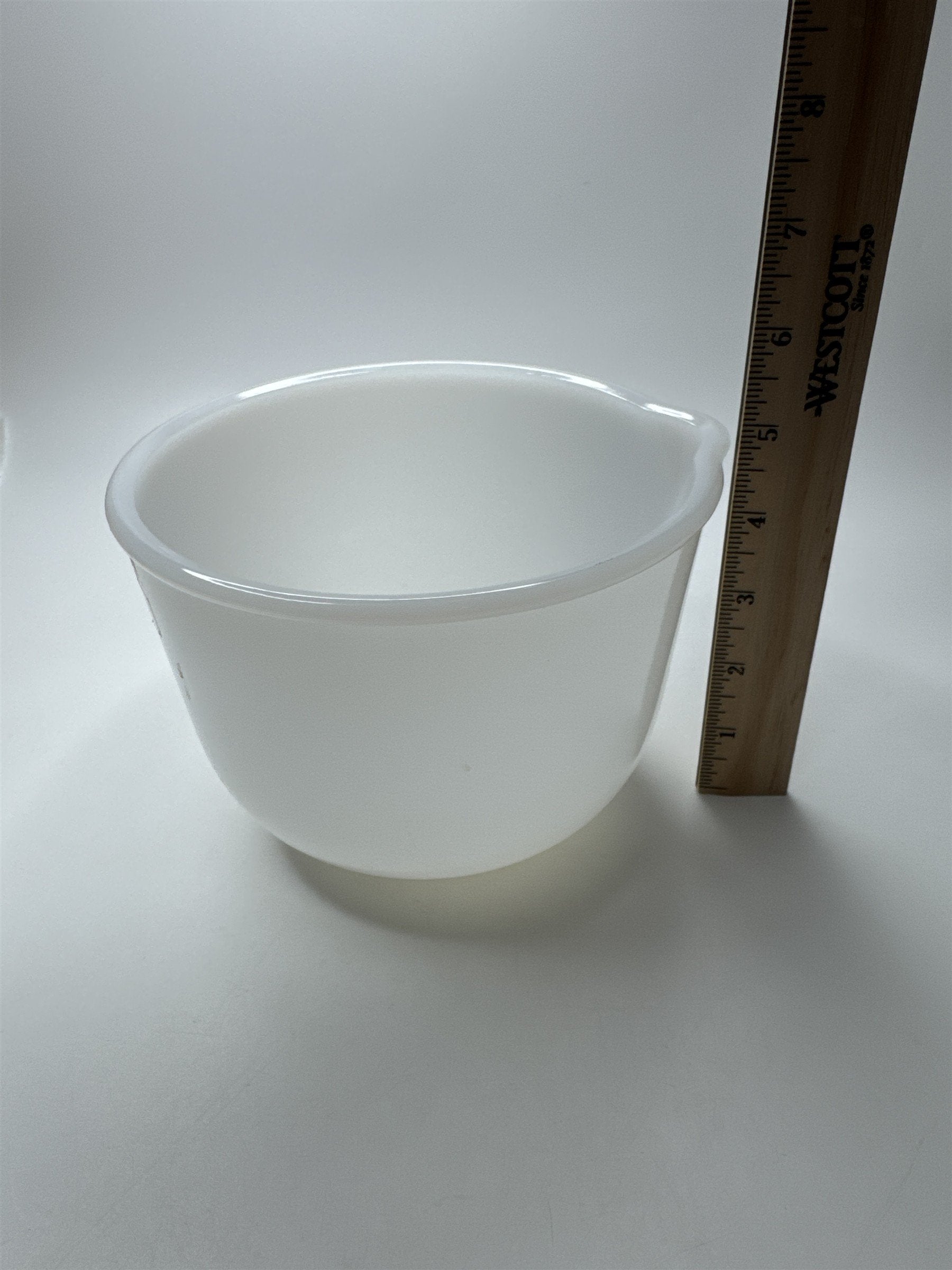 Vintage Sunbeam Glasbake 20CJ White Mixing Bowl for Baking