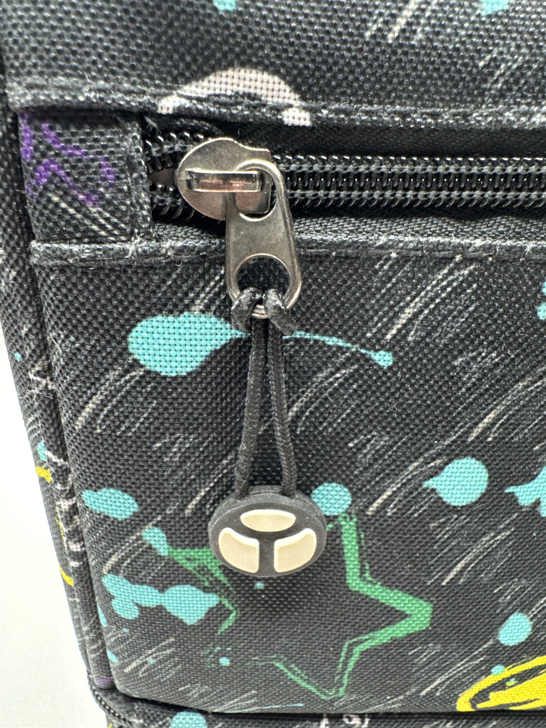 Yak Pak Lunch Bag/Box Multicolored With Hearts and Skulls