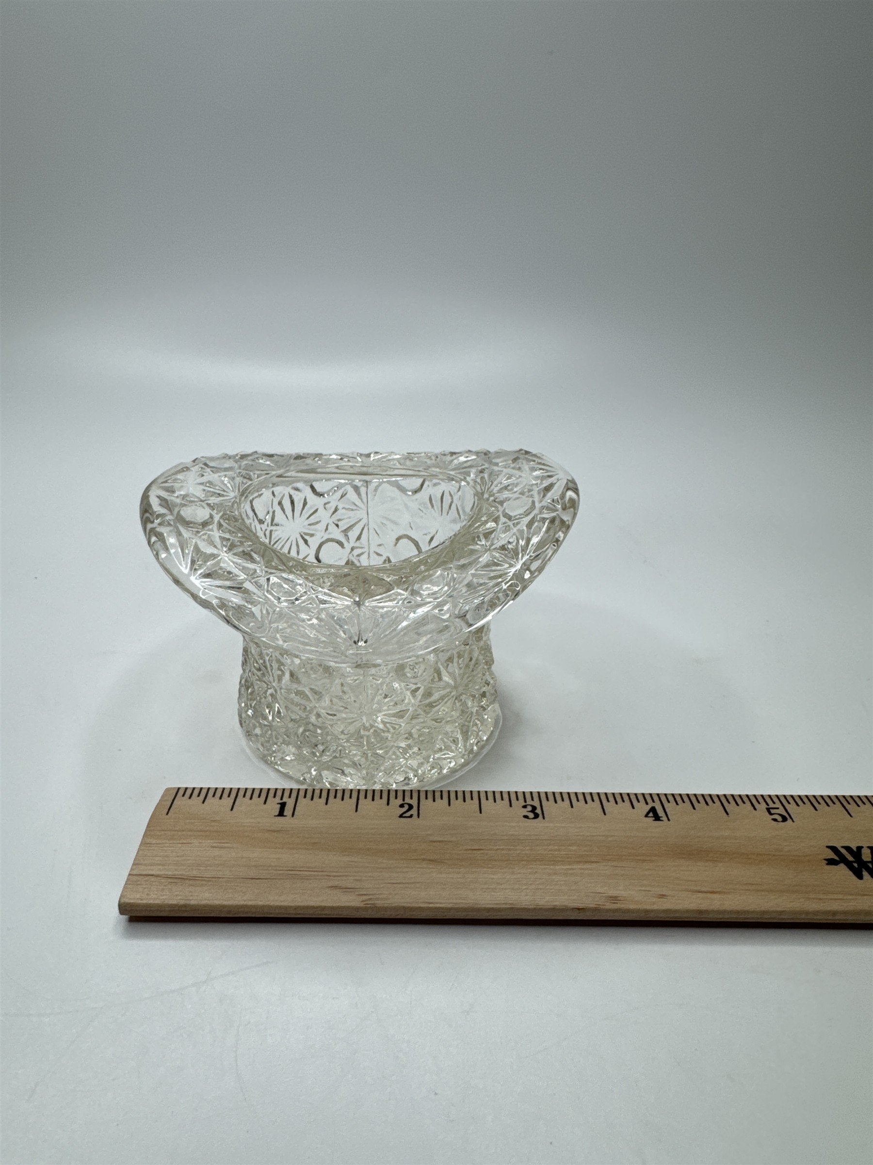 Vintage Large Clear Glass Daisy and Buttons Top Hat Dish Mini Planter Holder