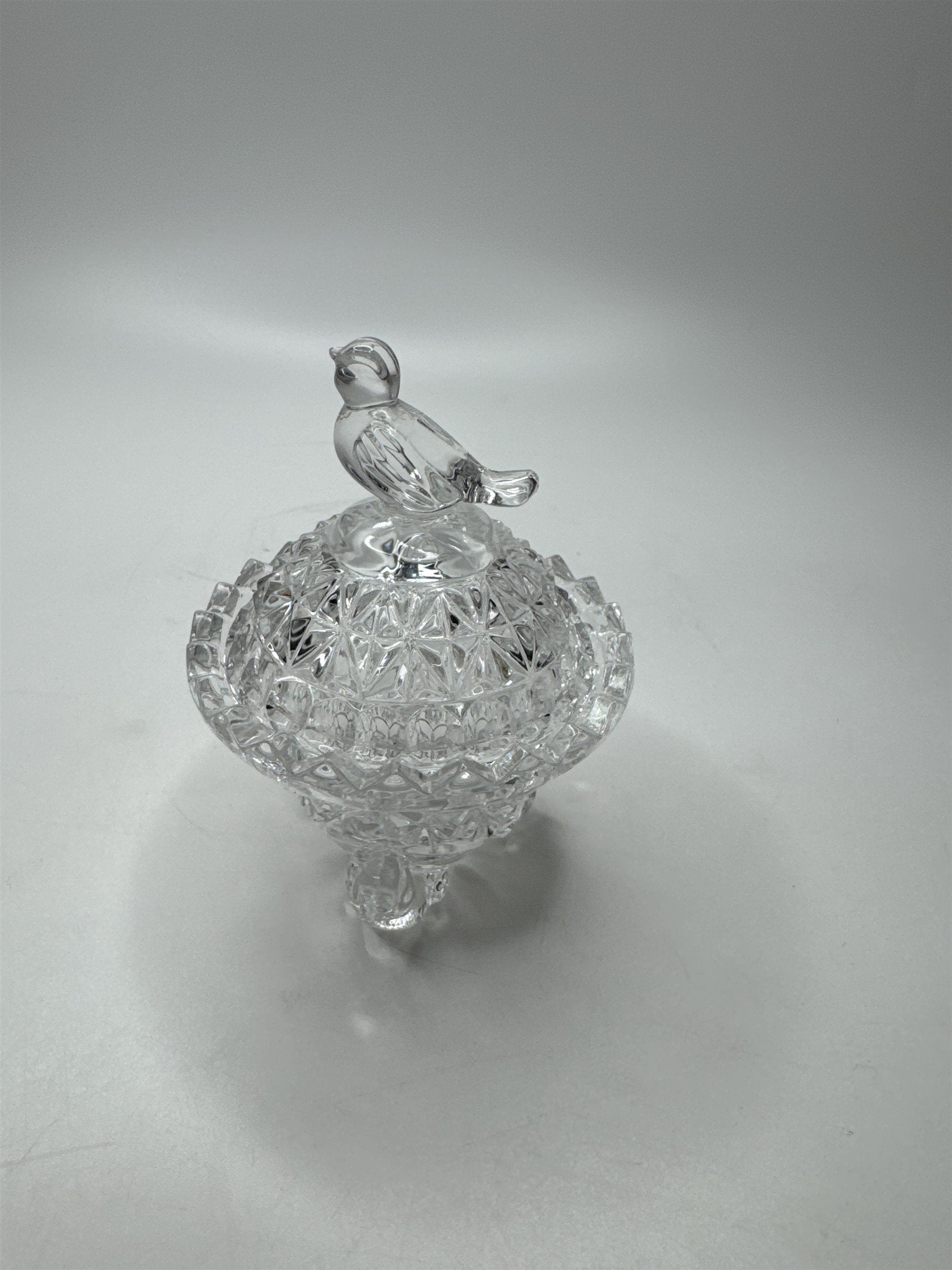 Vintage The Byrdes Birds Crystal Collection Trinket Box Round Footed Bavarian