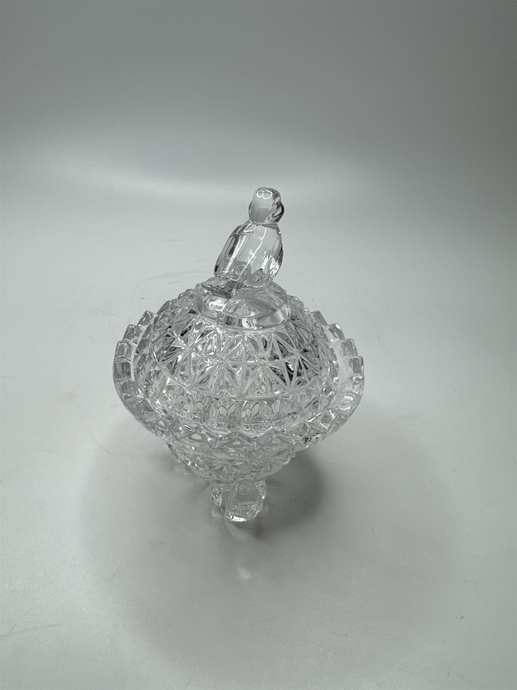 Vintage The Byrdes Birds Crystal Collection Trinket Box Round Footed Bavarian