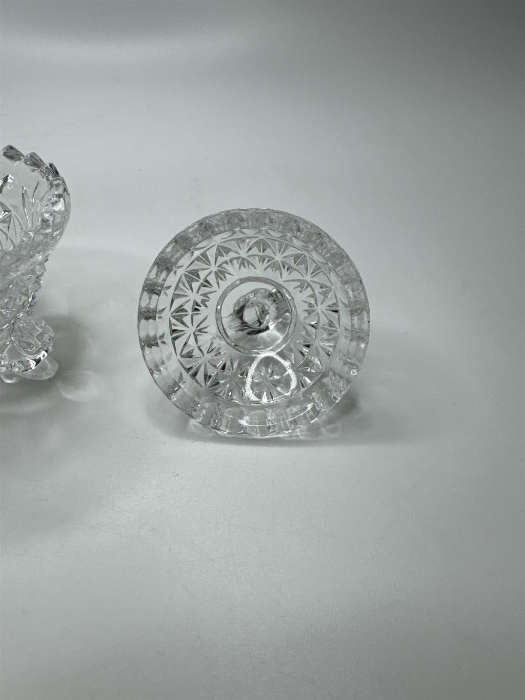 Vintage The Byrdes Birds Crystal Collection Trinket Box Round Footed Bavarian