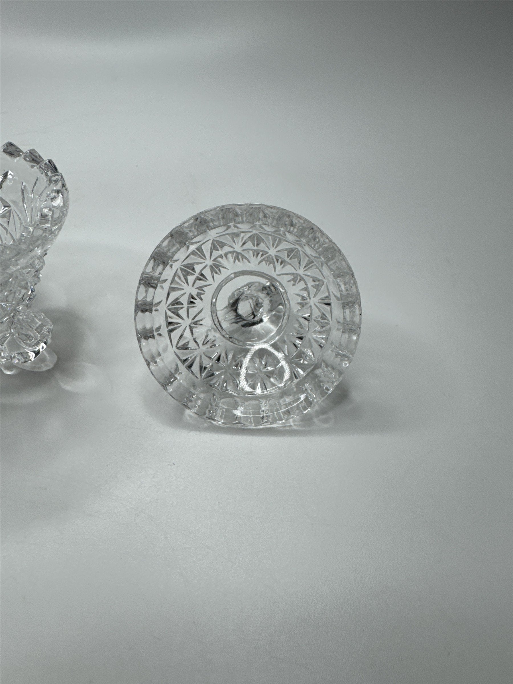 Vintage The Byrdes Birds Crystal Collection Trinket Box Round Footed Bavarian