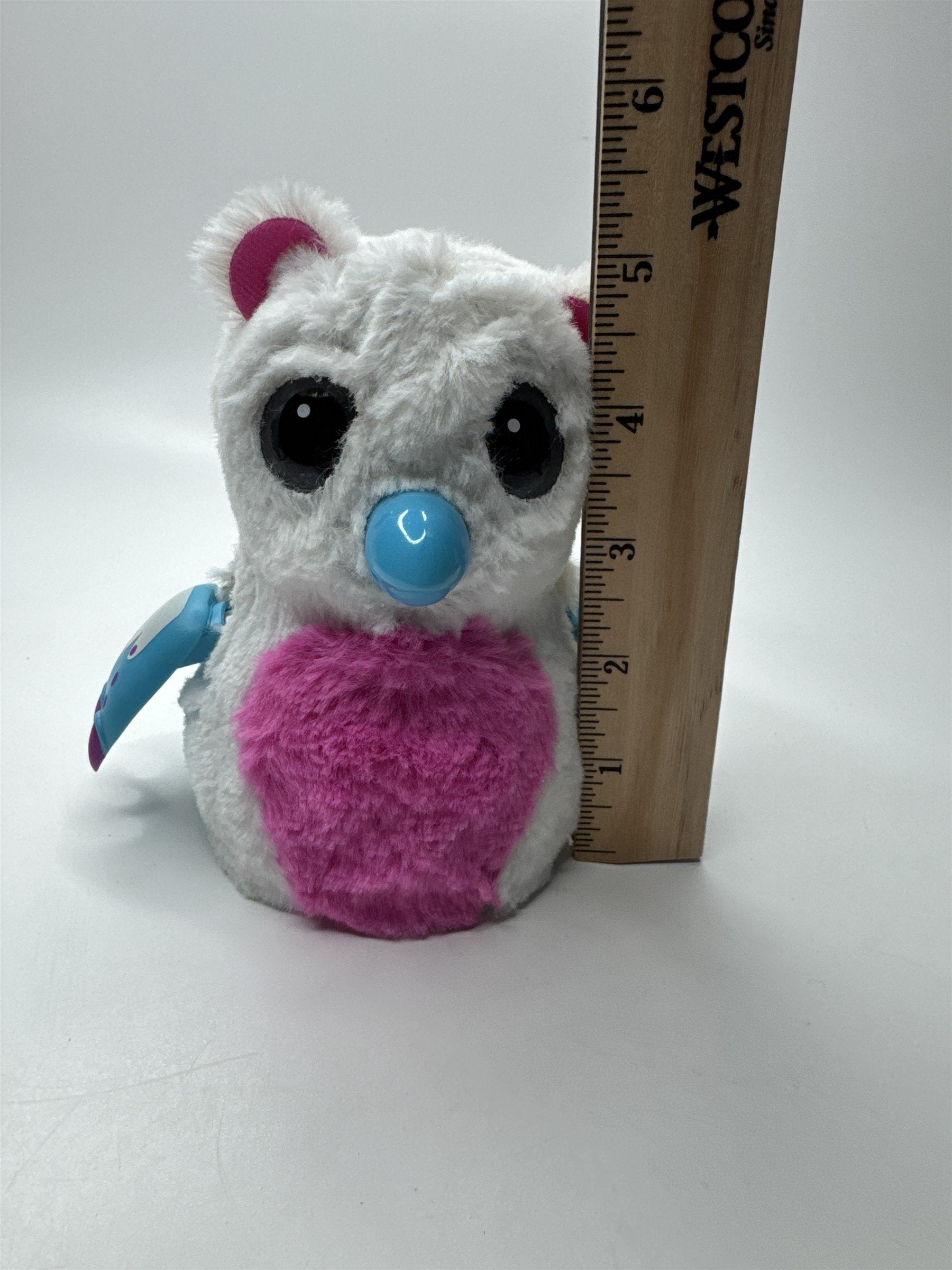 Vintage Hatchimals Blue Pink and White /w Blue Beak Working Hatched Hatchimals