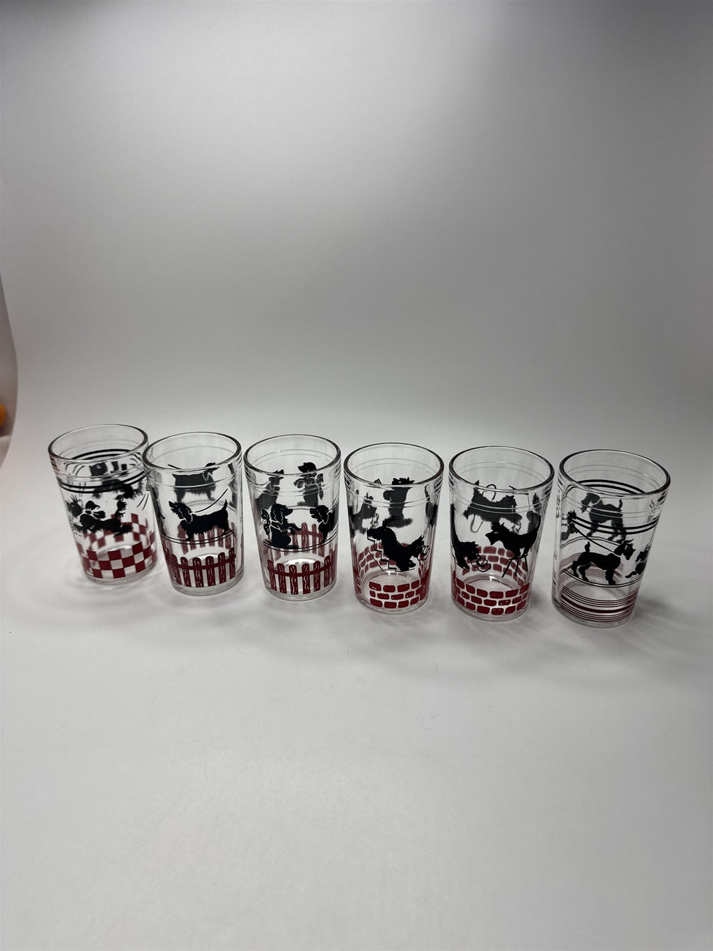 Set of 6 Vtg Hazel Atlas MCM Puppy Dogs Having Fun Doing Tricks Juice Glasses