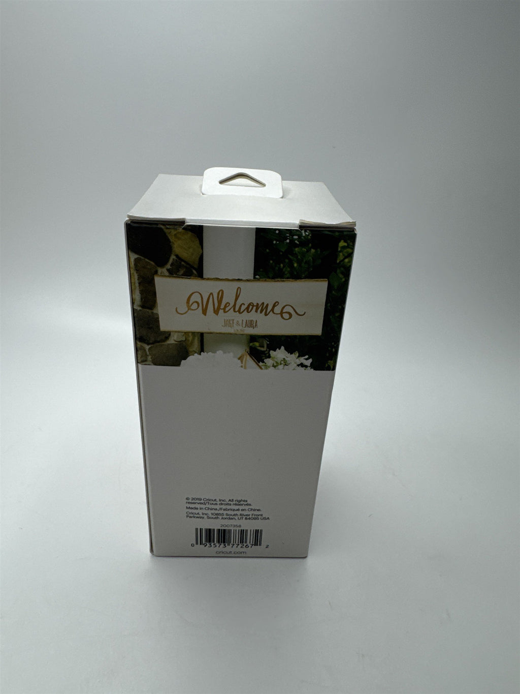 Cricut Joy Smart Vinyl White Permanent 5.5" x 240" (20ft) Long Roll of Vinyl