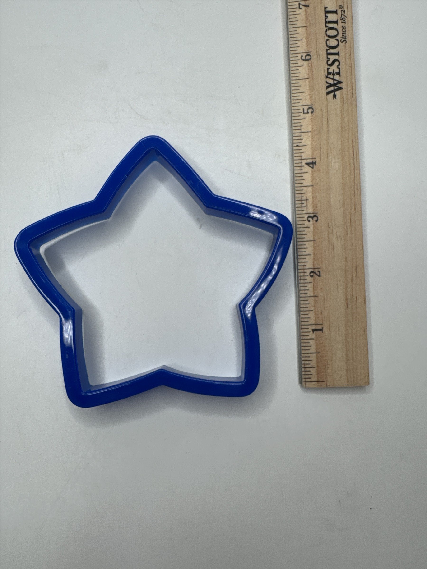 Lot of 5 Large Cookie Cutters Including a Star, Two Circles, and Gingerbread