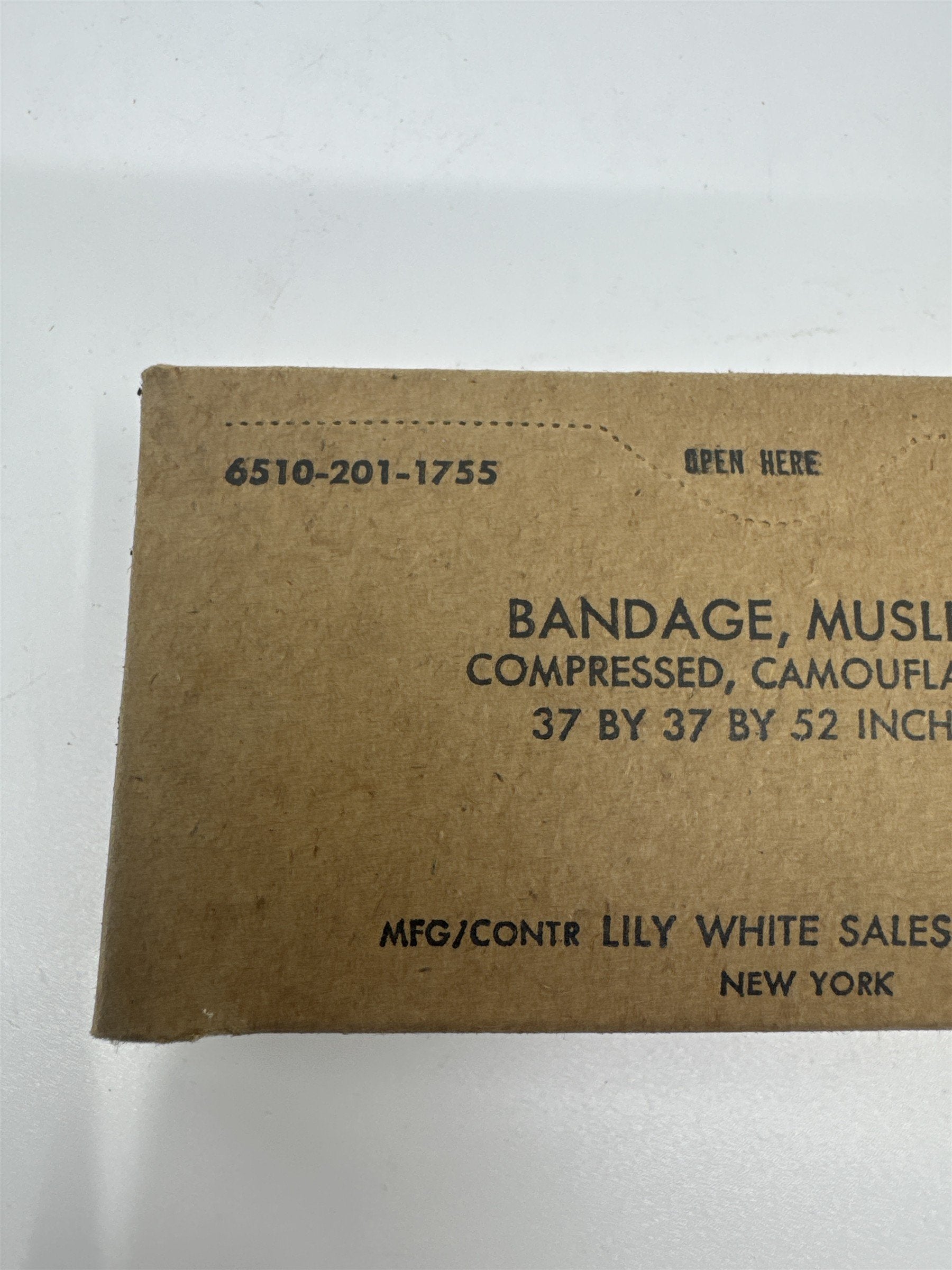 Vintage Lily White Sales Co. Bandage Muslin Compressed Bandage/Dressing In Box