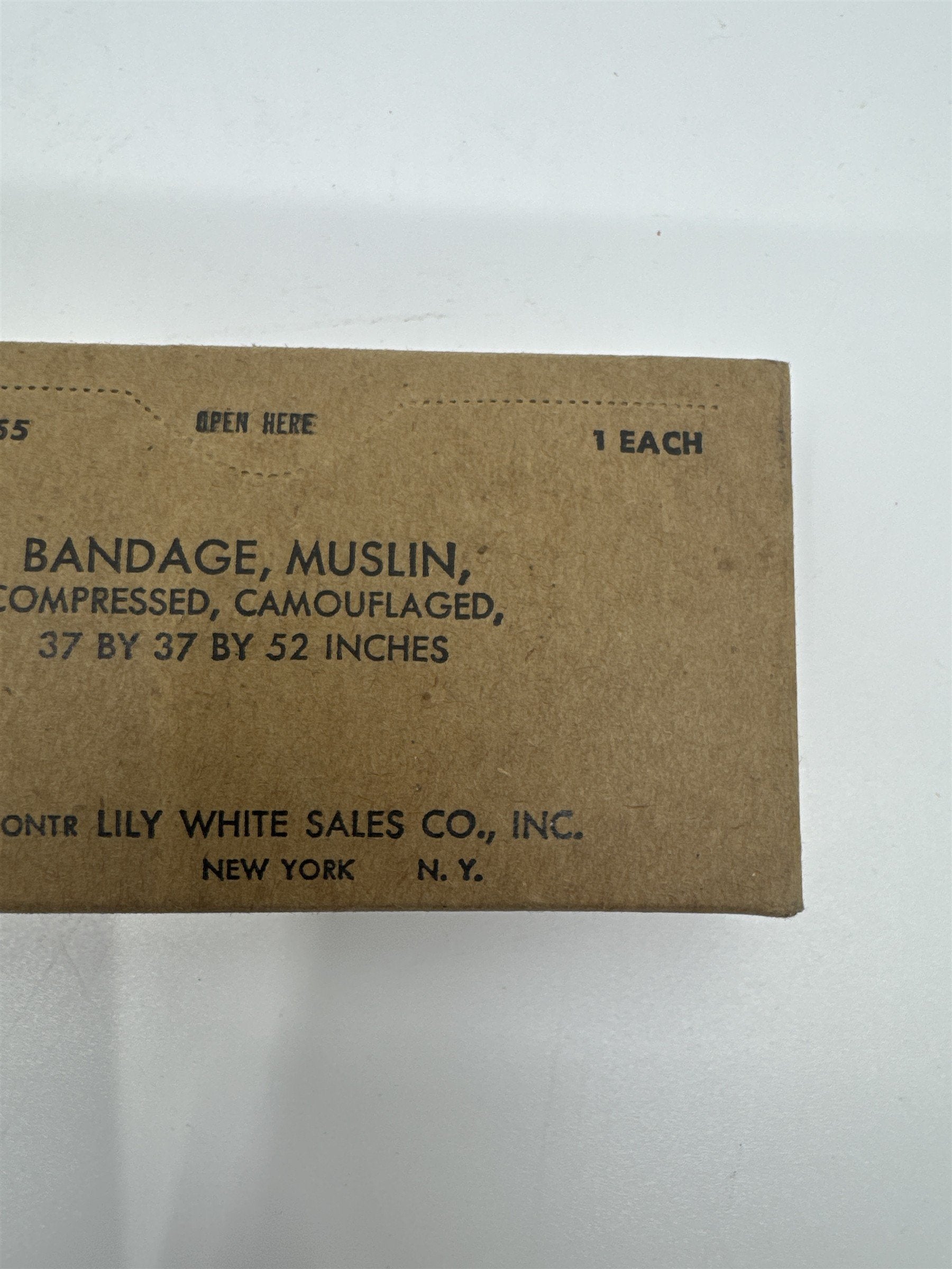 Vintage Lily White Sales Co. Bandage Muslin Compressed Bandage/Dressing In Box