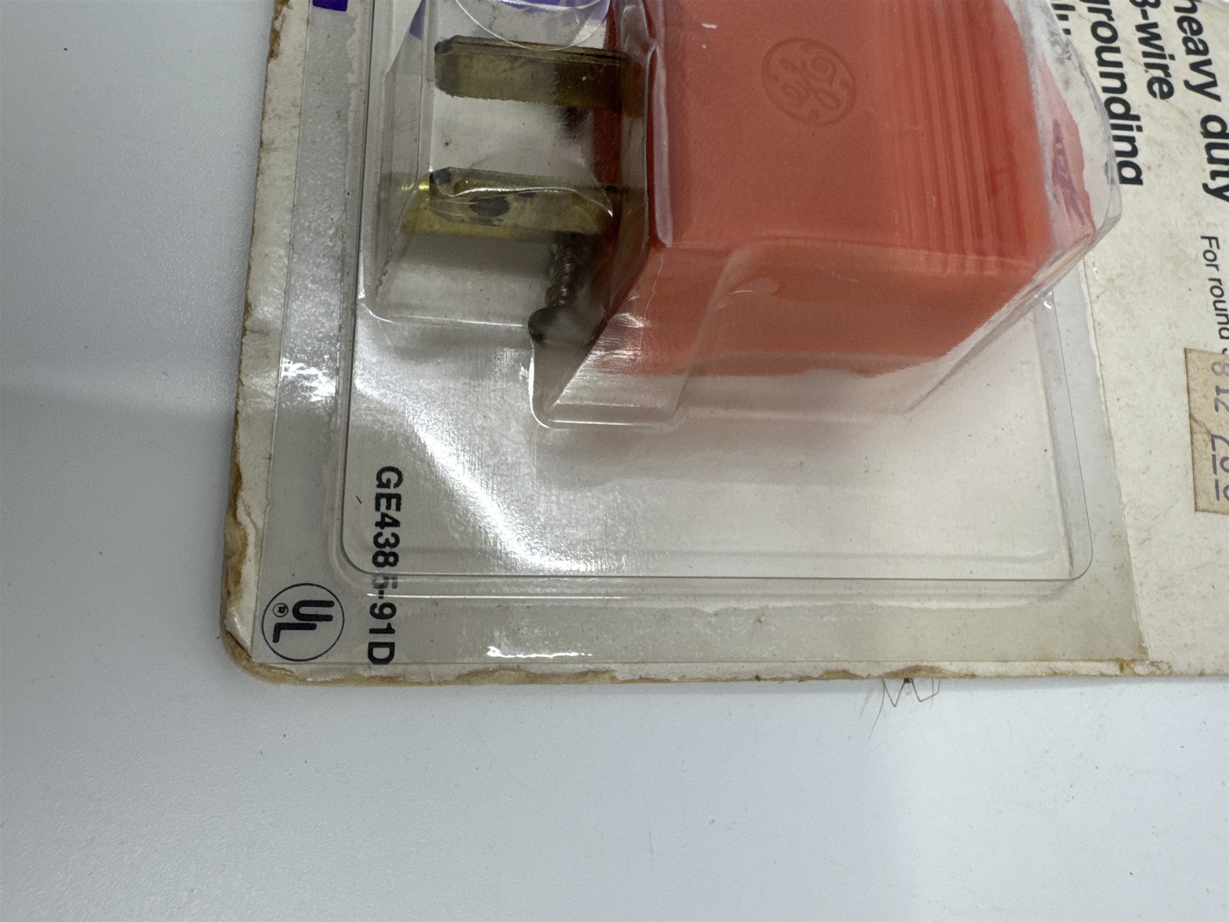 GE Heavy Duty 3-Wire Grounding Plug 125 Volt GE4385-91D